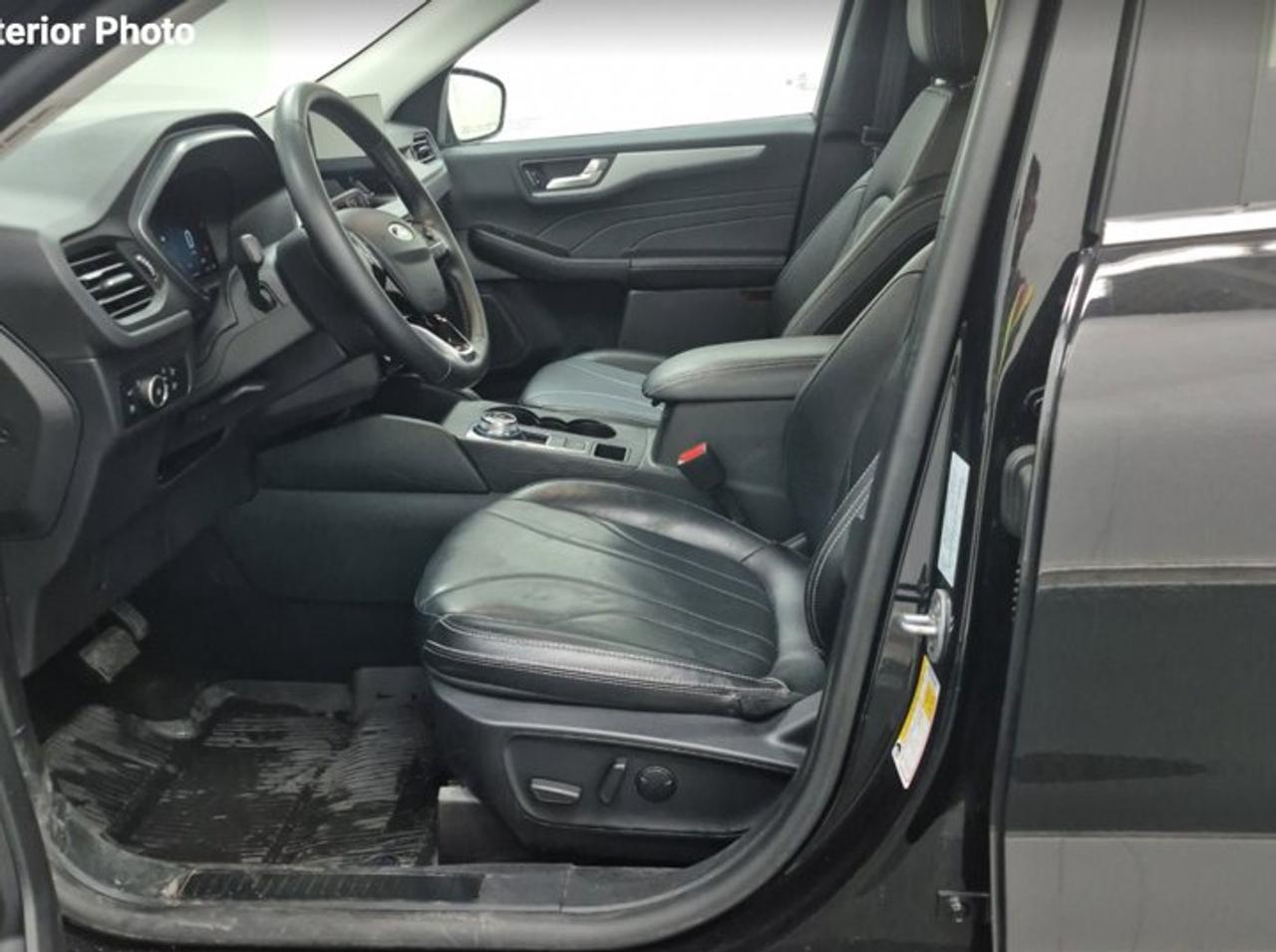 2025 Ford Escape PHEV | Premium PKG | Leather | Pano Sunroof | 360 Cam | Premium Audio | Wireless Charging | Photo