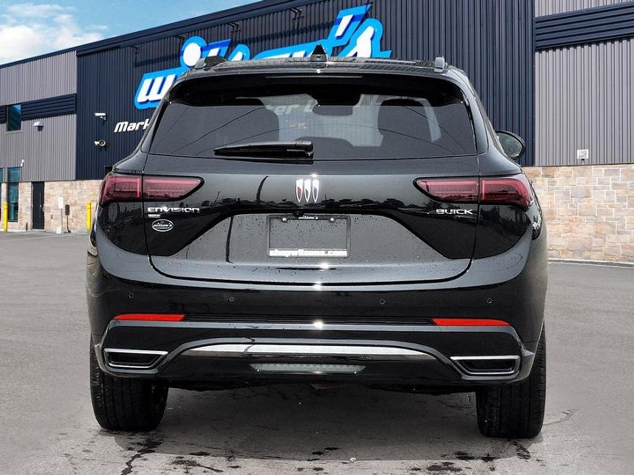 2025 Buick Envision Sport Touring | Pano Roof | Leather | Heated Seats + Steering | Remote Start | and More ! Photo