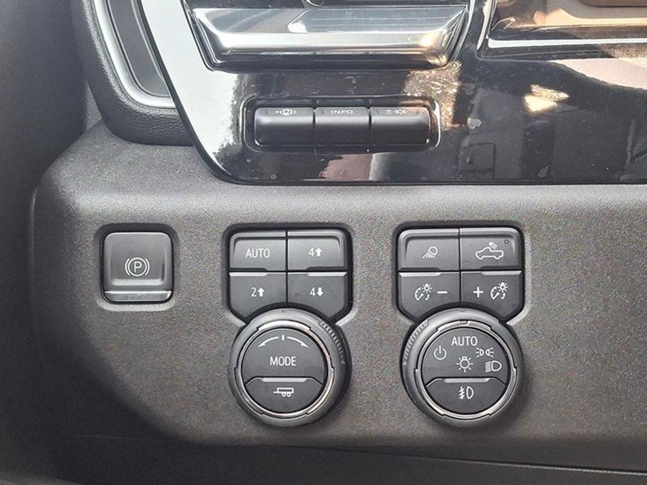 2024 Chevrolet Silverado 1500 LTZ | Leather | Sunroof | Nav | Adaptive Cruise | HUD | 360 Camera | Z71 | and More ! Photo