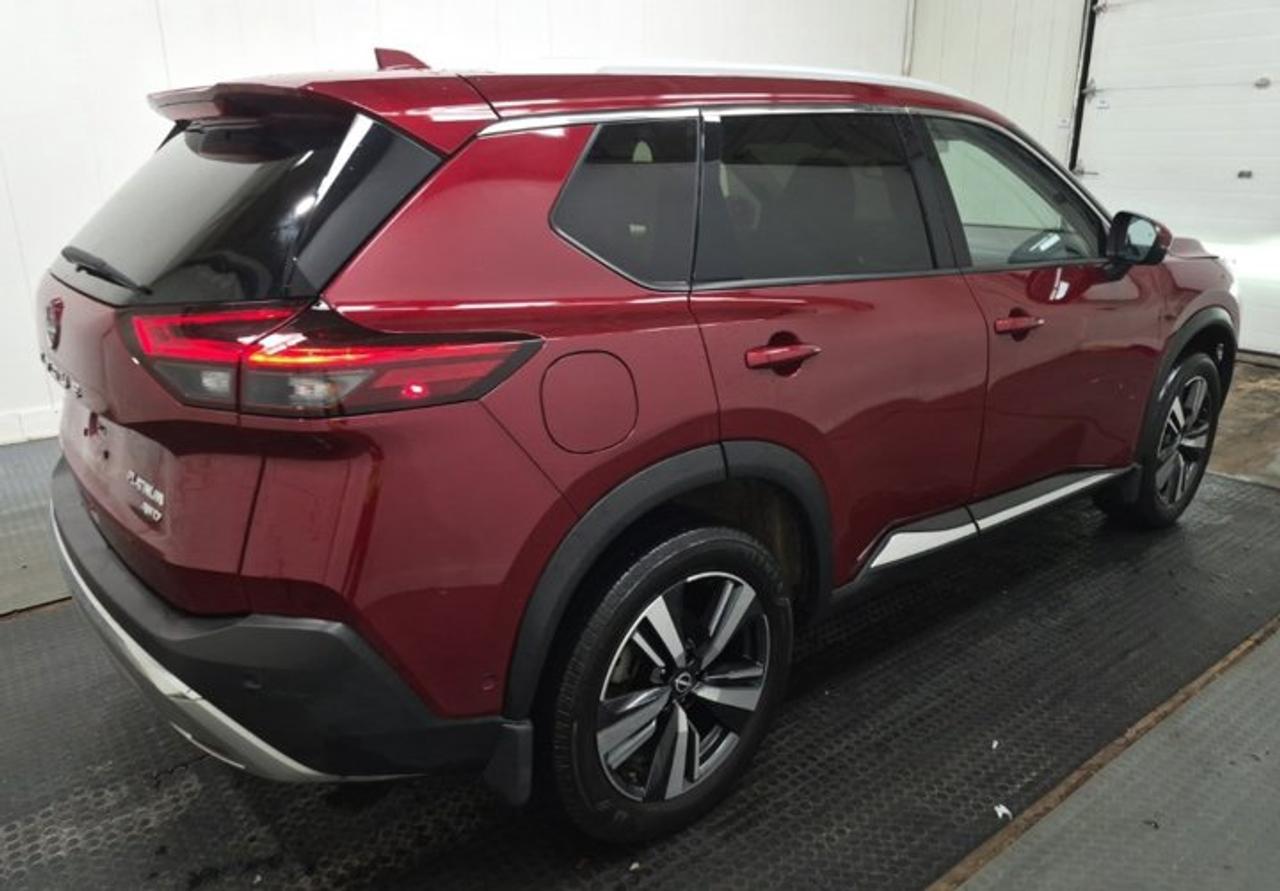 2023 Nissan Rogue Platinum AWD | Leather | Sunroof | Nav | 360 Camera | HUD | Adaptive Cruise | Heated Wheel & More ! Photo