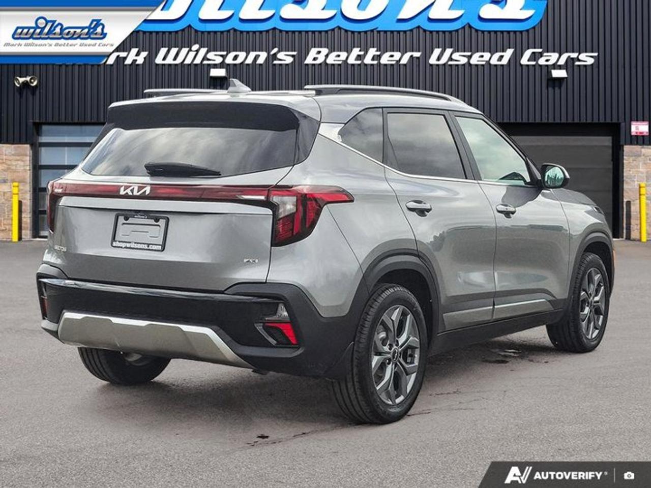 2025 Kia Seltos EX AWD | Leather | Sunroof | Heated Wheel + Seats | CarPlay + Android | Rear Camera | and More ! Photo