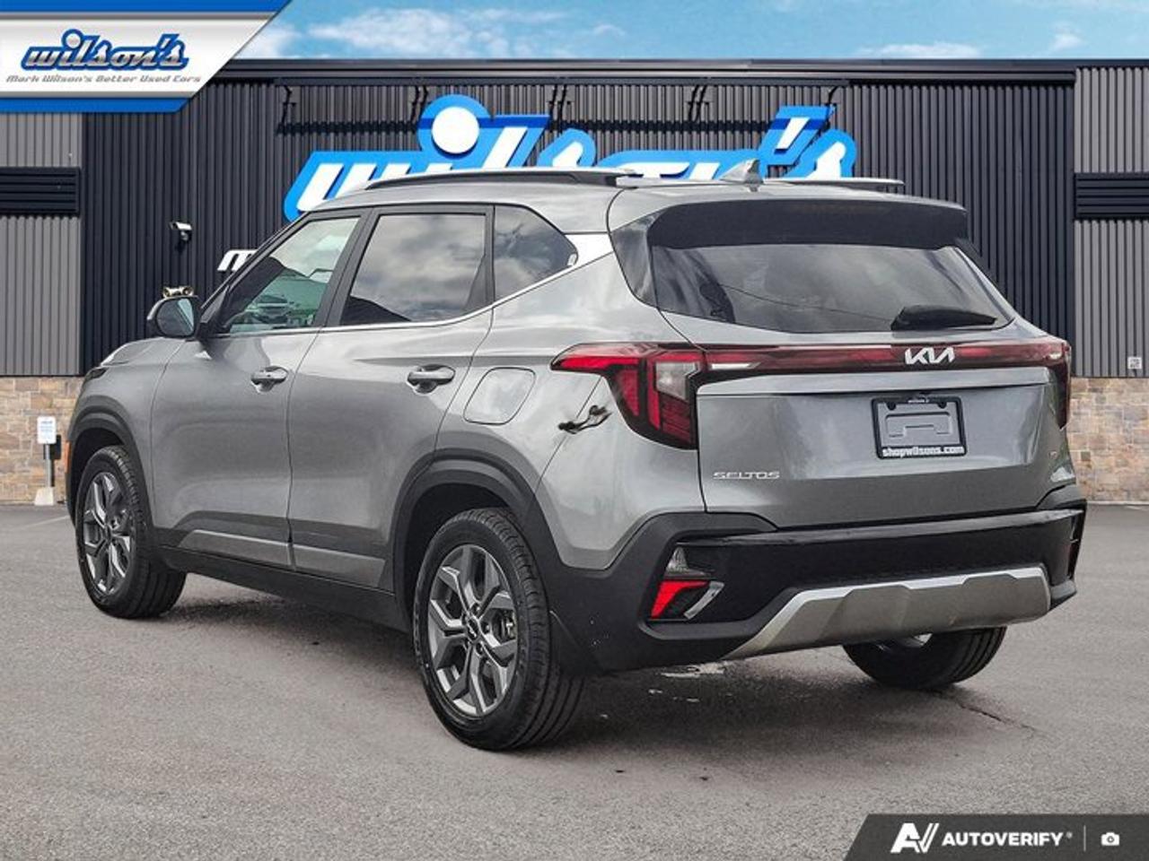 2025 Kia Seltos EX AWD | Leather | Sunroof | Heated Wheel + Seats | CarPlay + Android | Rear Camera | and More ! Photo