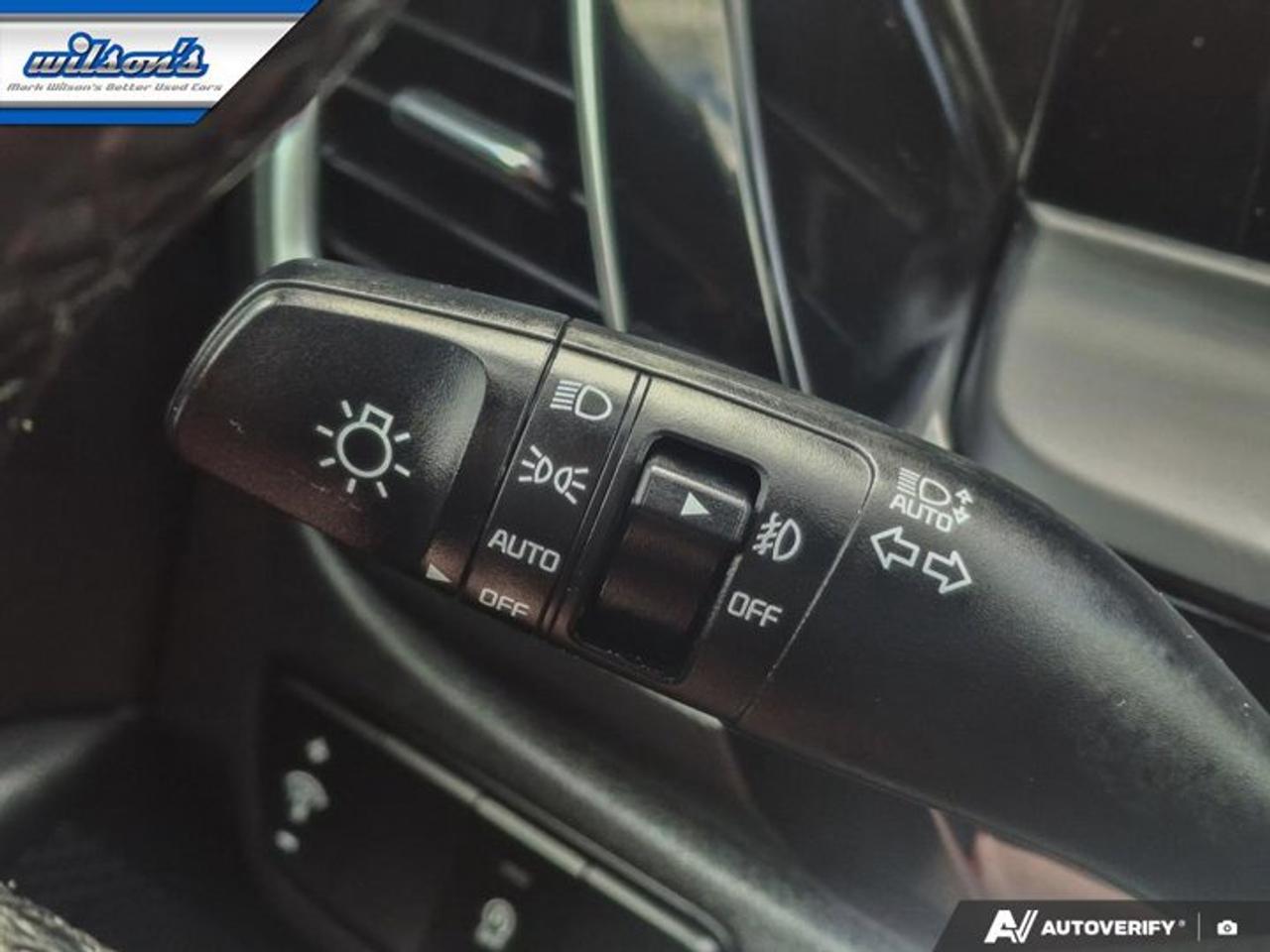 2025 Kia Seltos EX AWD | Leather | Sunroof | Heated Wheel + Seats | CarPlay + Android | Rear Camera | and More ! Photo
