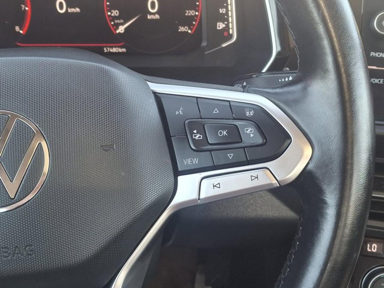 2023 Volkswagen Jetta Highline | Leather | Sunroof | Nav | Beats Audio | Heated Seats | Power Seat | and More ! Photo