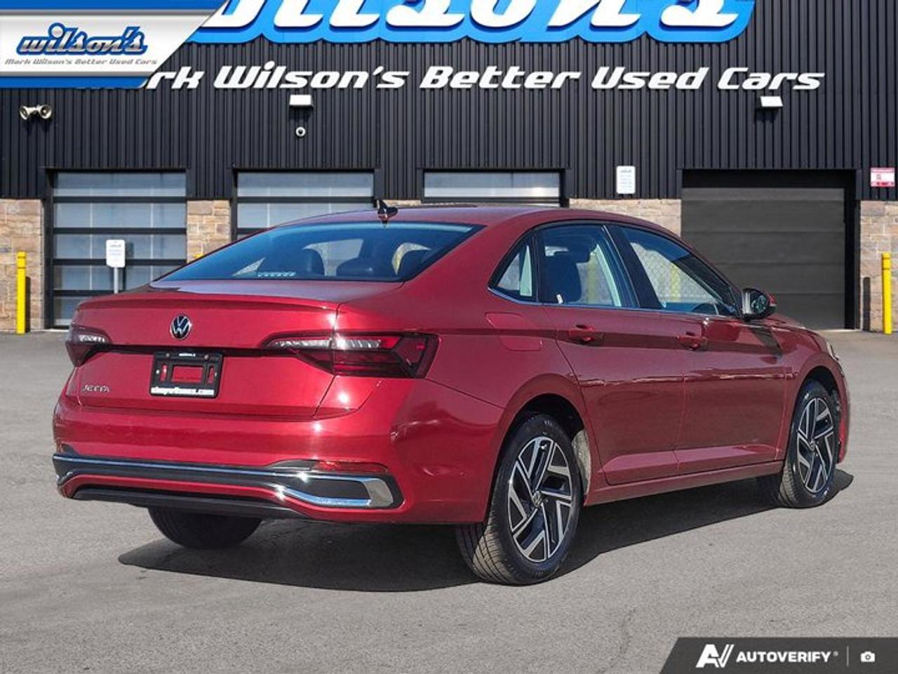 2023 Volkswagen Jetta Highline | Leather | Sunroof | Nav | Beats Audio | Heated Seats | Power Seat | and More ! Photo