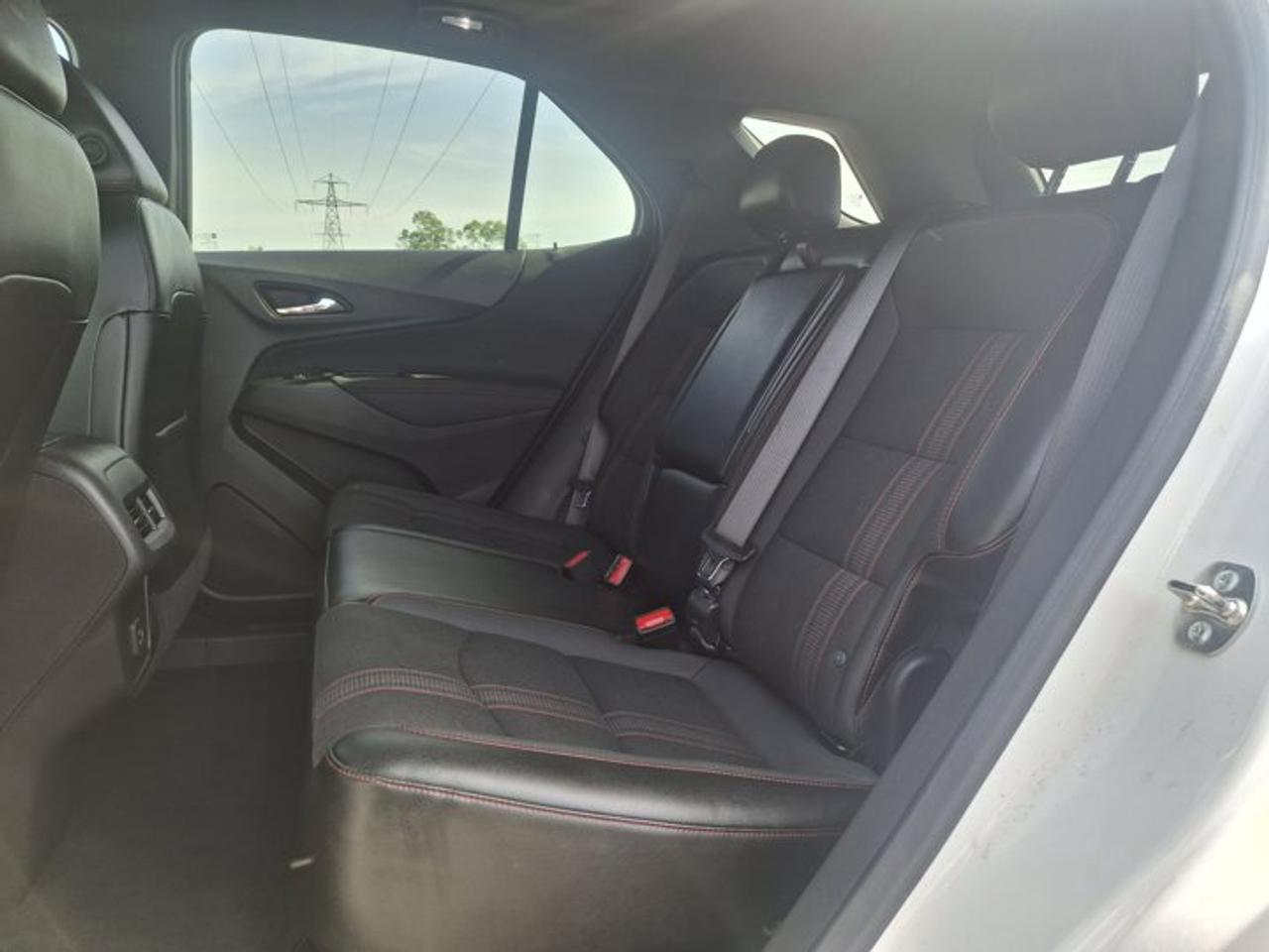 2024 Chevrolet Equinox RS AWD | Pano Roof | Heated Seats | Power Liftgate | Remote Start | CarPlay | Keyless Entry & More ! Photo