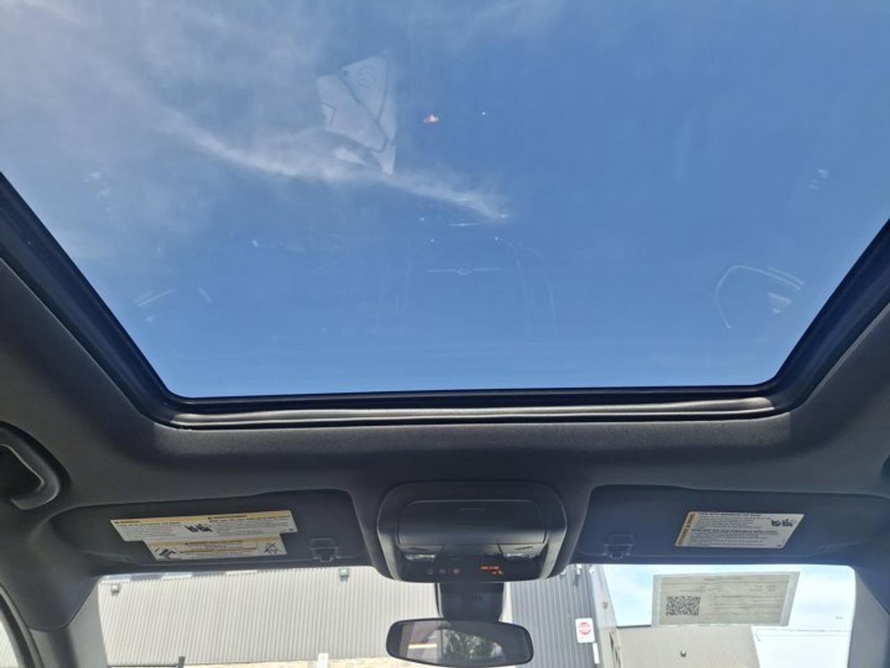 2024 Chevrolet Equinox RS AWD | Pano Roof | Heated Seats | Power Liftgate | Remote Start | CarPlay | Keyless Entry & More ! Photo