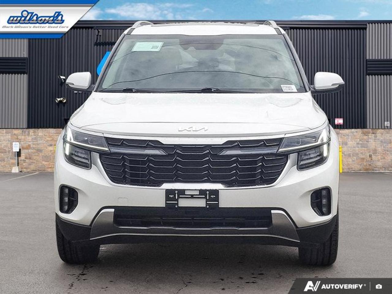 2025 Kia Seltos EX AWD | Leather | Sunroof | Heated Wheel + Seats | CarPlay + Android | Rear Camera | and More ! Photo