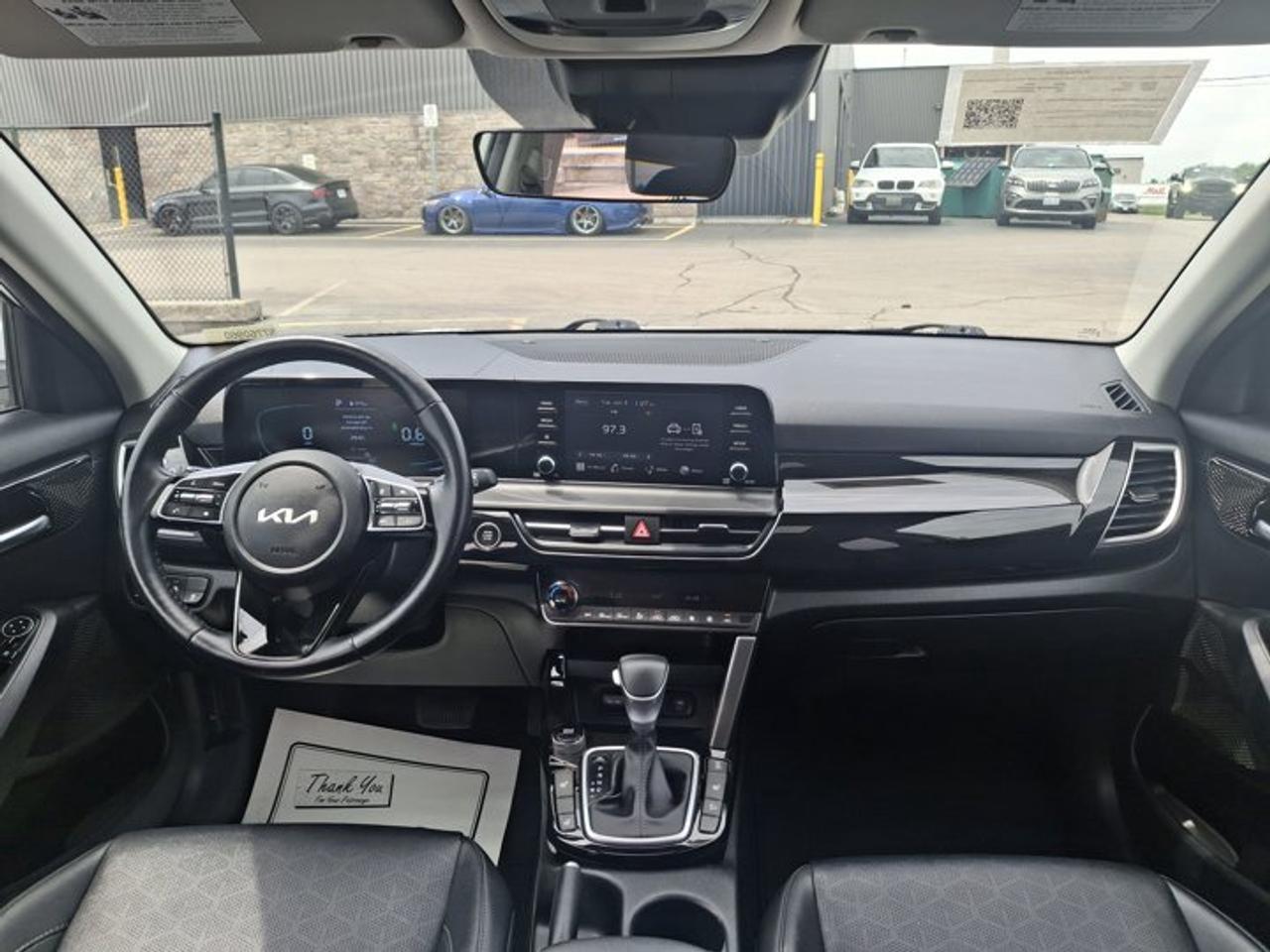 2025 Kia Seltos EX AWD | Leather | Sunroof | Heated Wheel + Seats | CarPlay + Android | Rear Camera | and More ! Photo