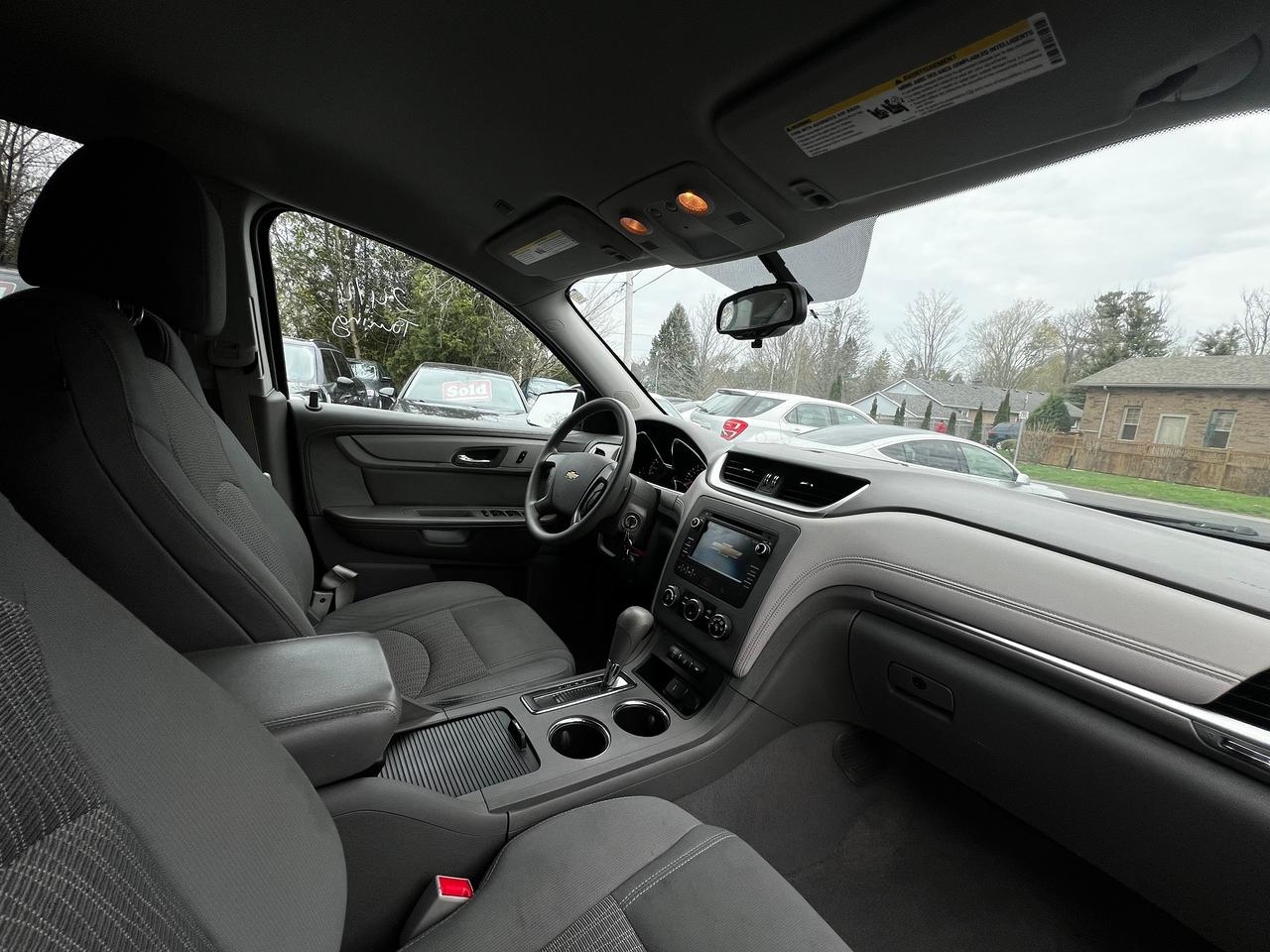 2016 Chevrolet Traverse AWD 4dr LS - Photo #9