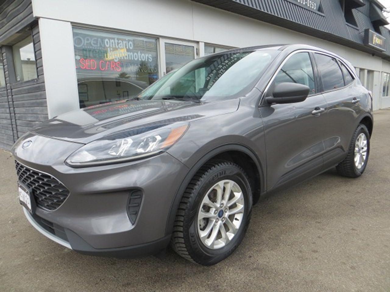 2022 Ford Escape CERTIFIED, 4WD, REAR CAMERA, NAVI, HEATED PWR SEAT Photo