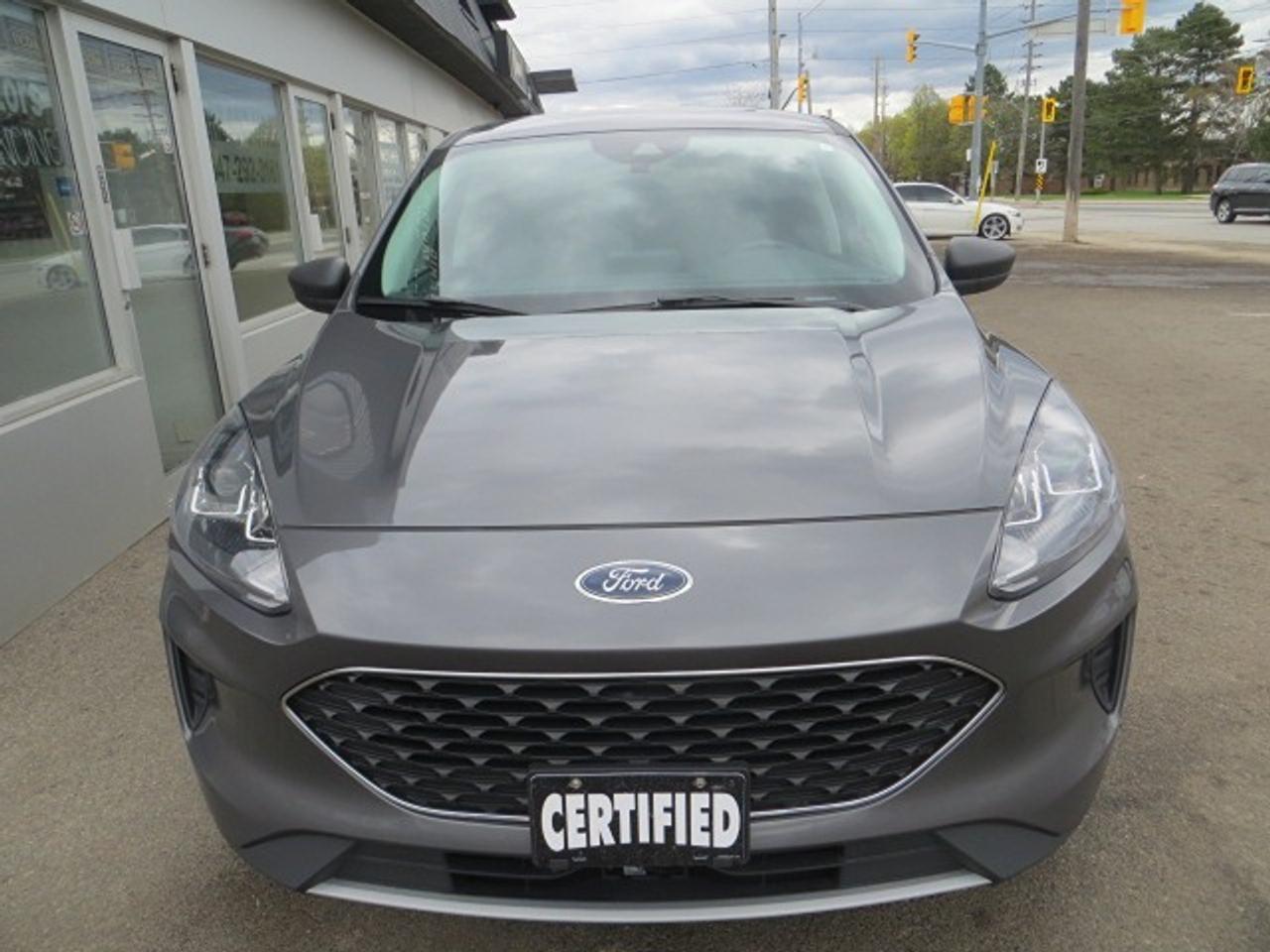2022 Ford Escape CERTIFIED, 4WD, REAR CAMERA, NAVI, HEATED PWR SEAT Photo2