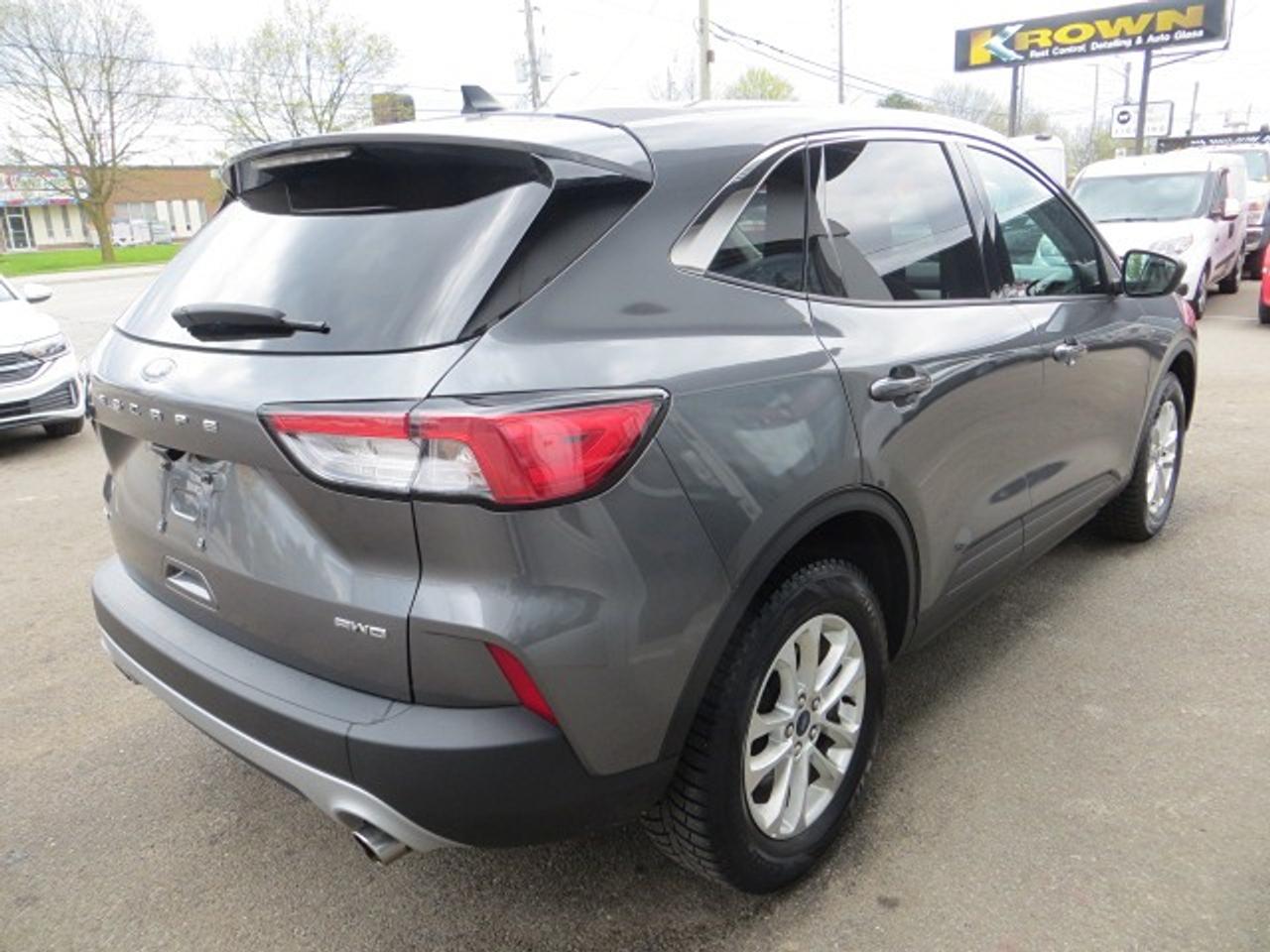 2022 Ford Escape CERTIFIED, 4WD, REAR CAMERA, NAVI, HEATED PWR SEAT Photo