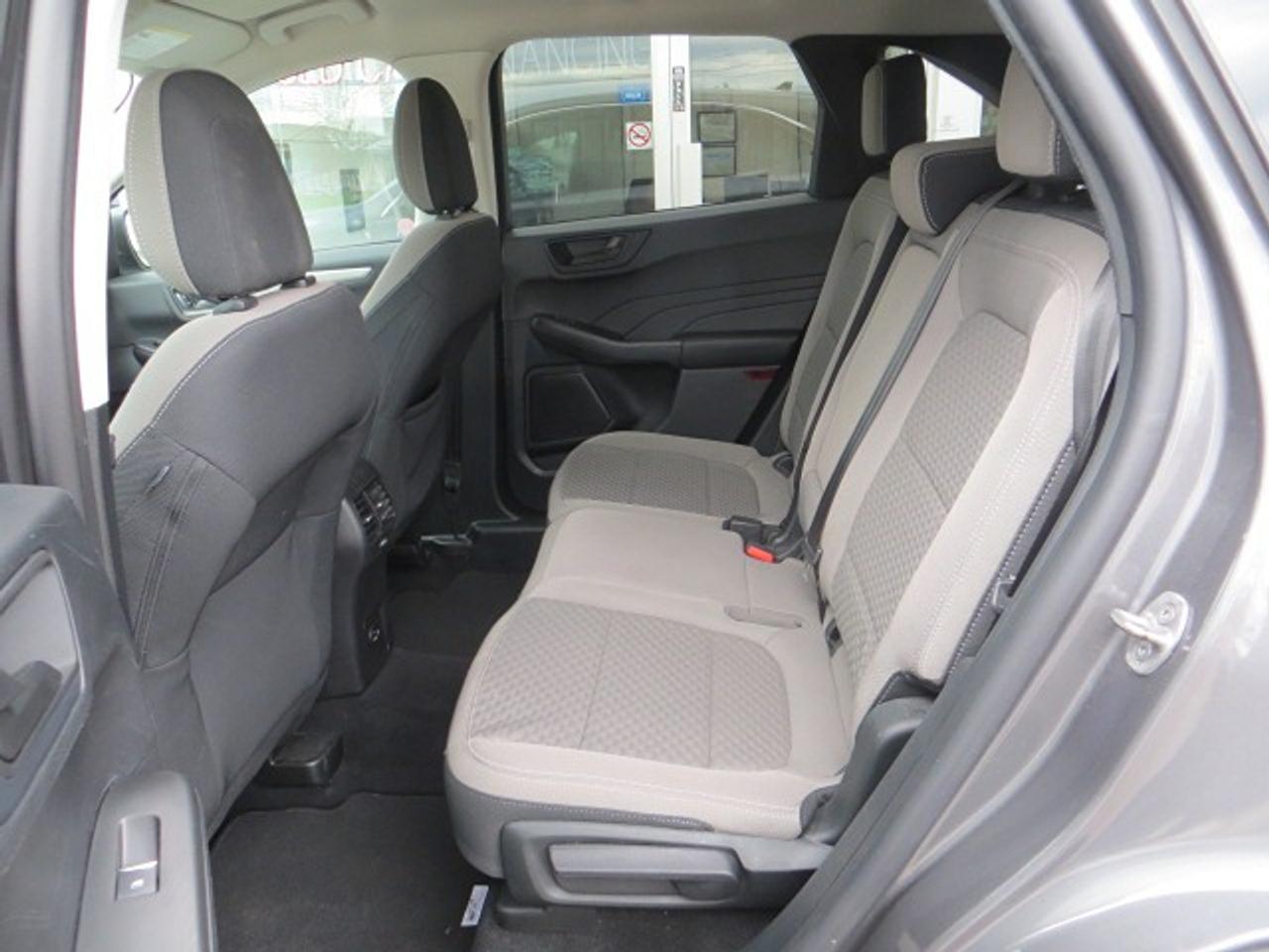 2022 Ford Escape CERTIFIED, 4WD, REAR CAMERA, NAVI, HEATED PWR SEAT Photo