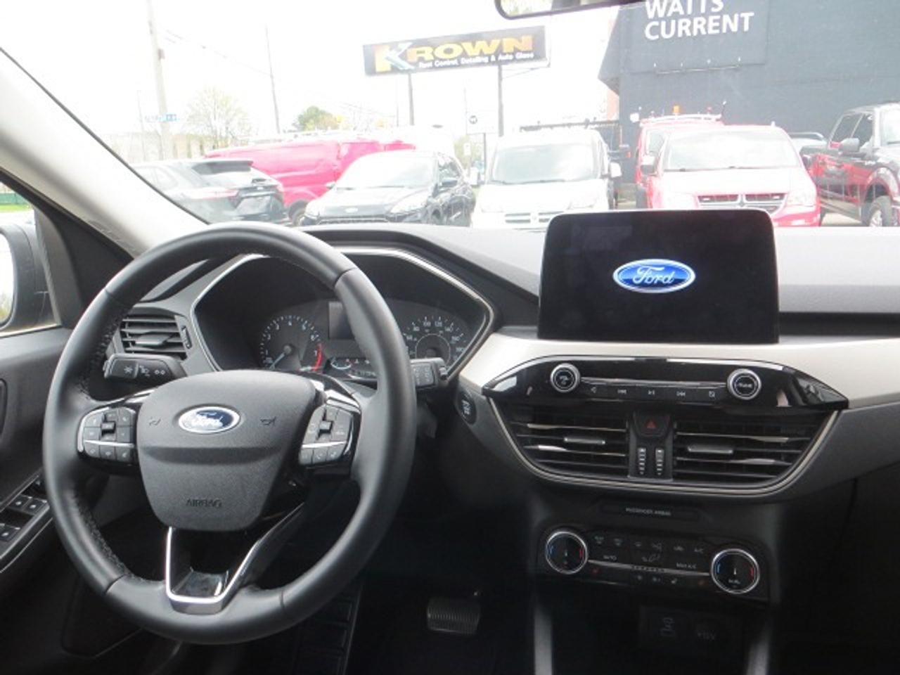 2022 Ford Escape CERTIFIED, 4WD, REAR CAMERA, NAVI, HEATED PWR SEAT Photo