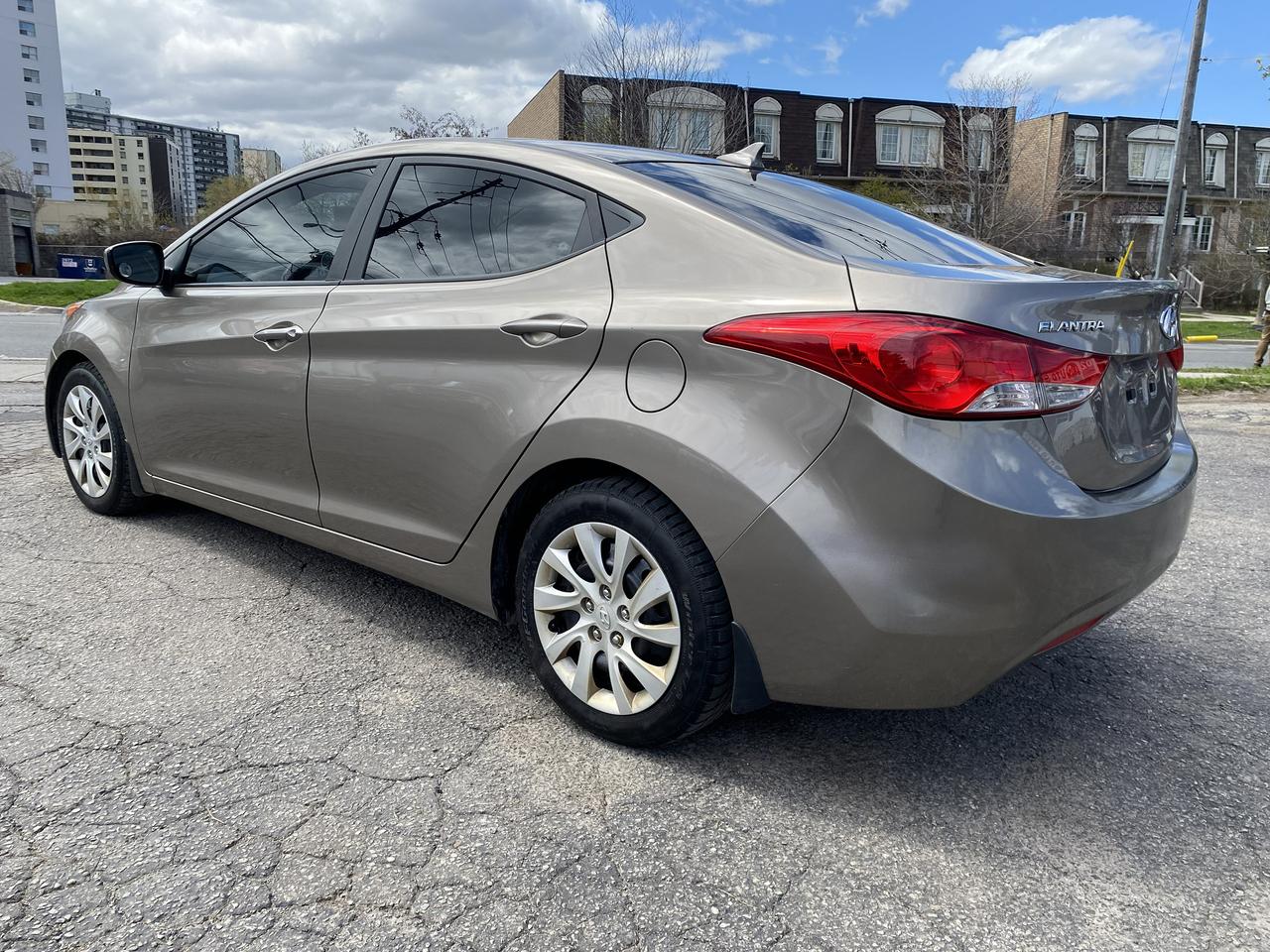 2013 Hyundai Elantra GL/Automatic/Gas Saver/Remote Start/Bluetooth Photo
