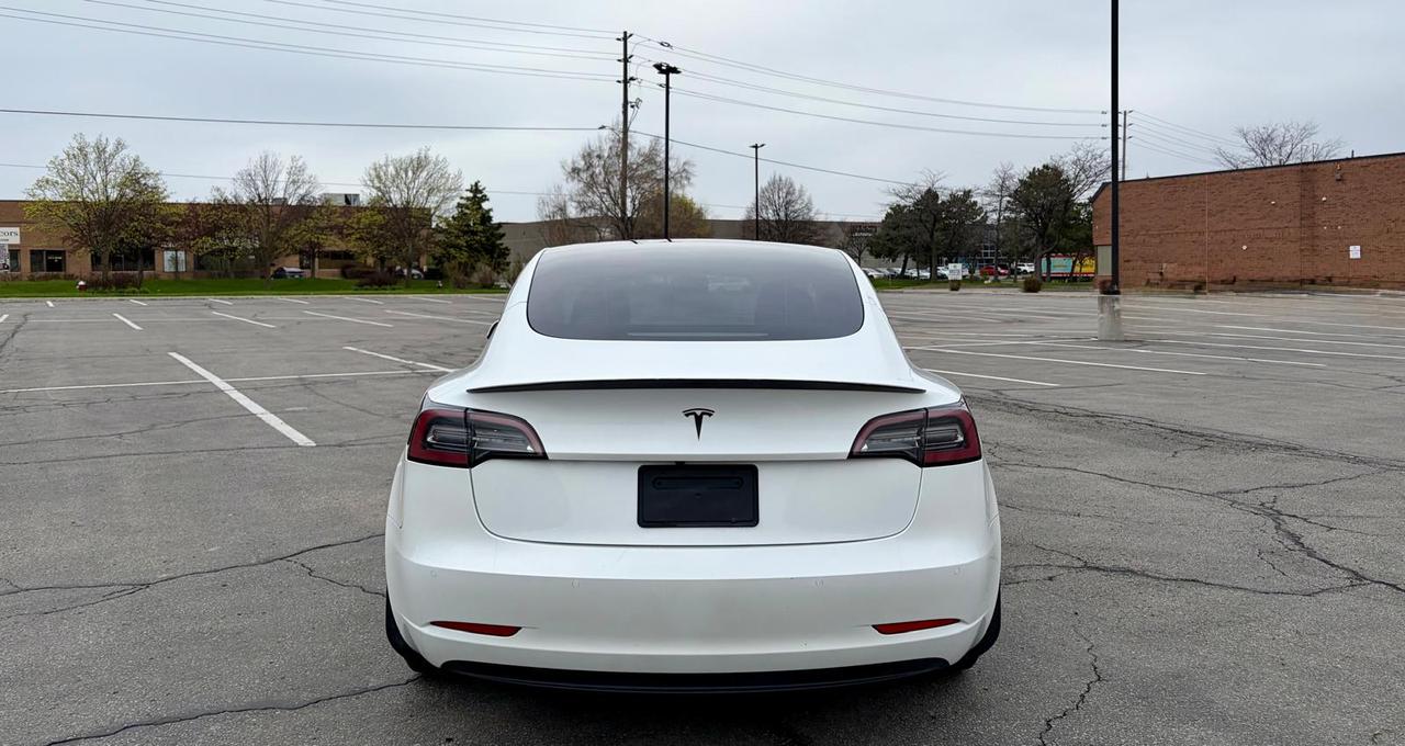 2021 Tesla Model 3 STANDARD RANGE PLUS - Photo #5
