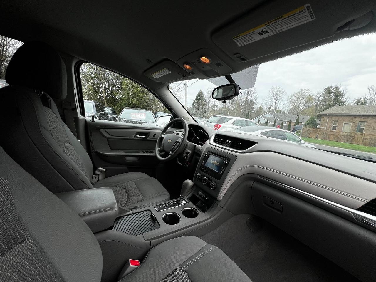 2016 Chevrolet Traverse AWD 4dr LS Photo