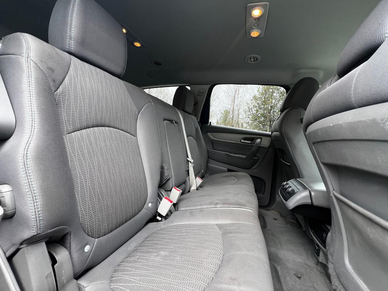 2016 Chevrolet Traverse AWD 4dr LS Photo