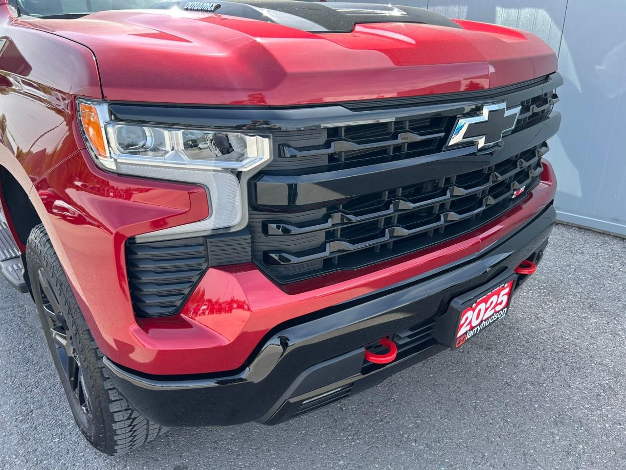 2025 Chevrolet Silverado 1500 Crew Cab Short Box 4-Wheel Drive LT Trail Boss Photo