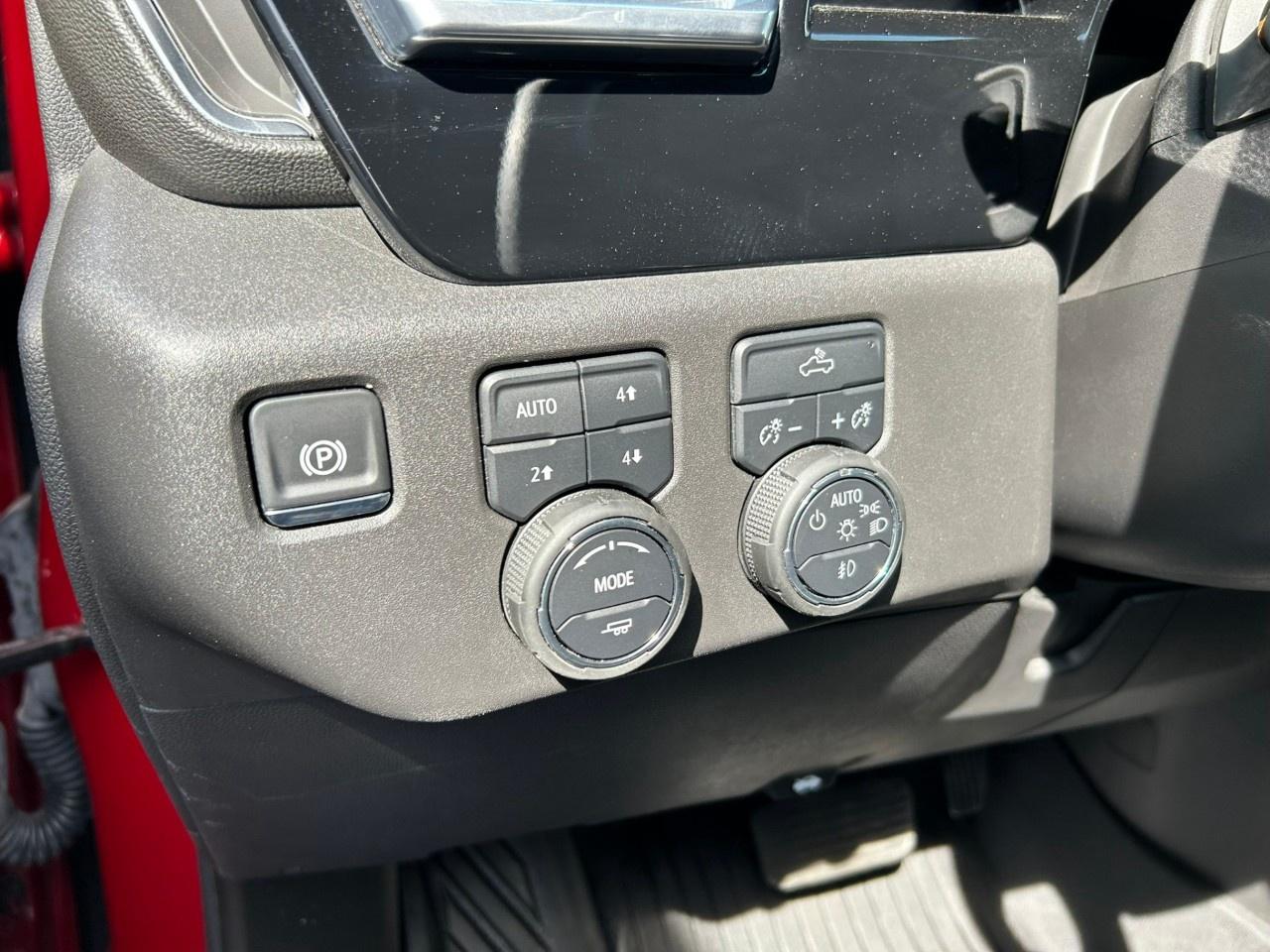 2025 Chevrolet Silverado 1500 Crew Cab Short Box 4-Wheel Drive LT Trail Boss Photo