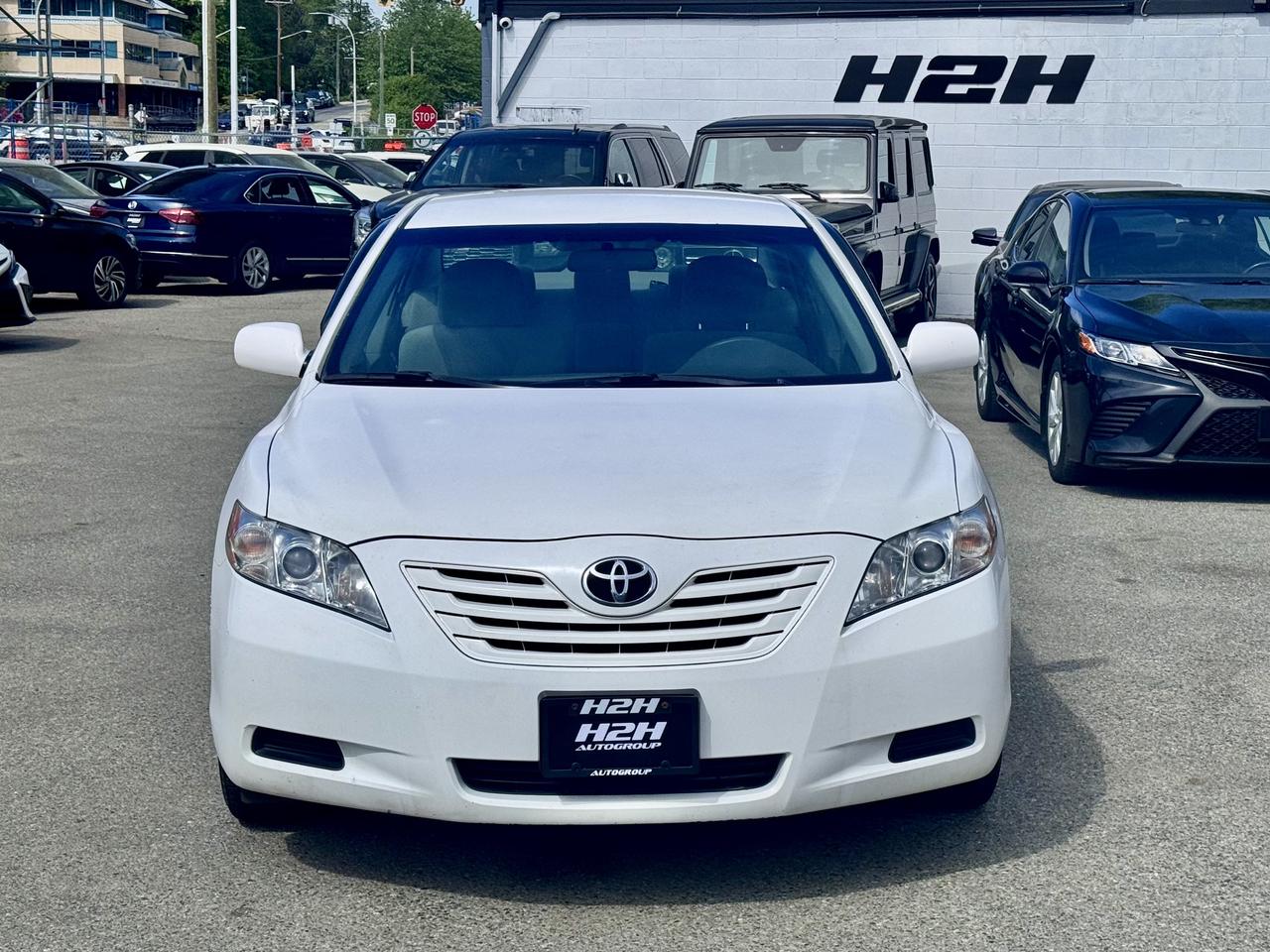 2009 Toyota Camry FINANCING AVAILABLE Photo2