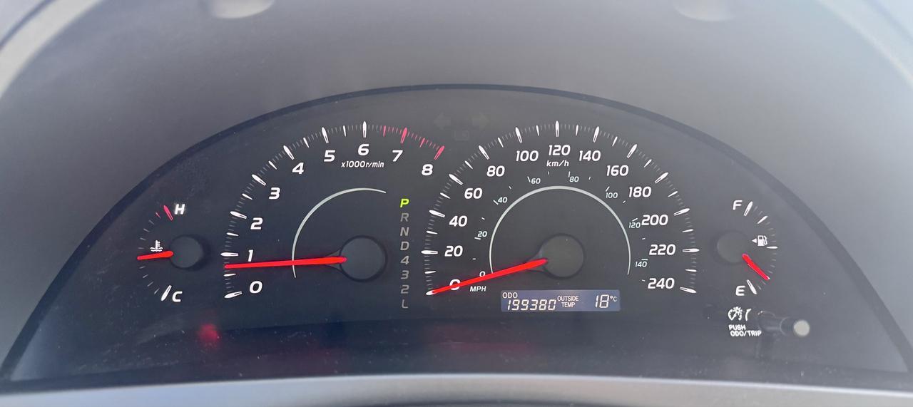 2009 Toyota Camry FINANCING AVAILABLE Photo11