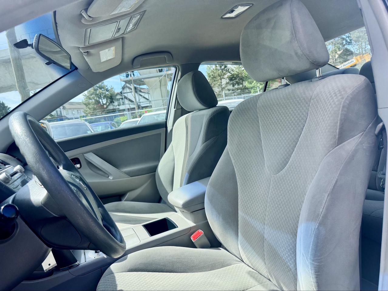 2009 Toyota Camry FINANCING AVAILABLE Photo9