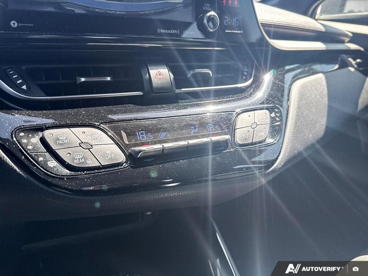 2019 Toyota C-HR LIMITED / NO ACCIDENTS / LEATHER / HTD SEATS Photo