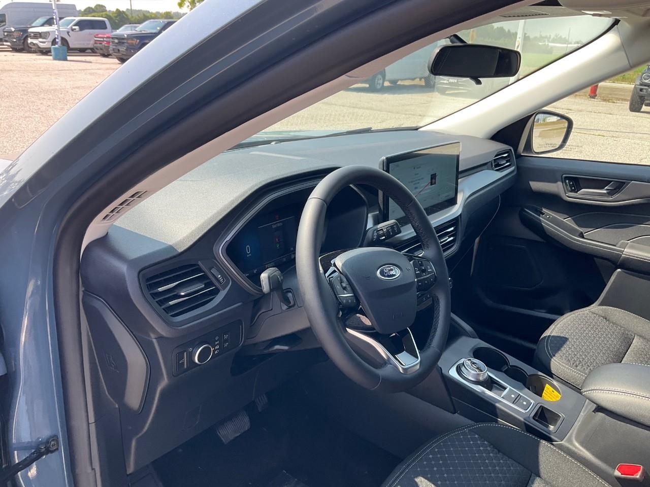 2025 Ford Escape Active ACTIVE AWD, POWER LIFTGATE, TECH PK#1 AND MORE Photo