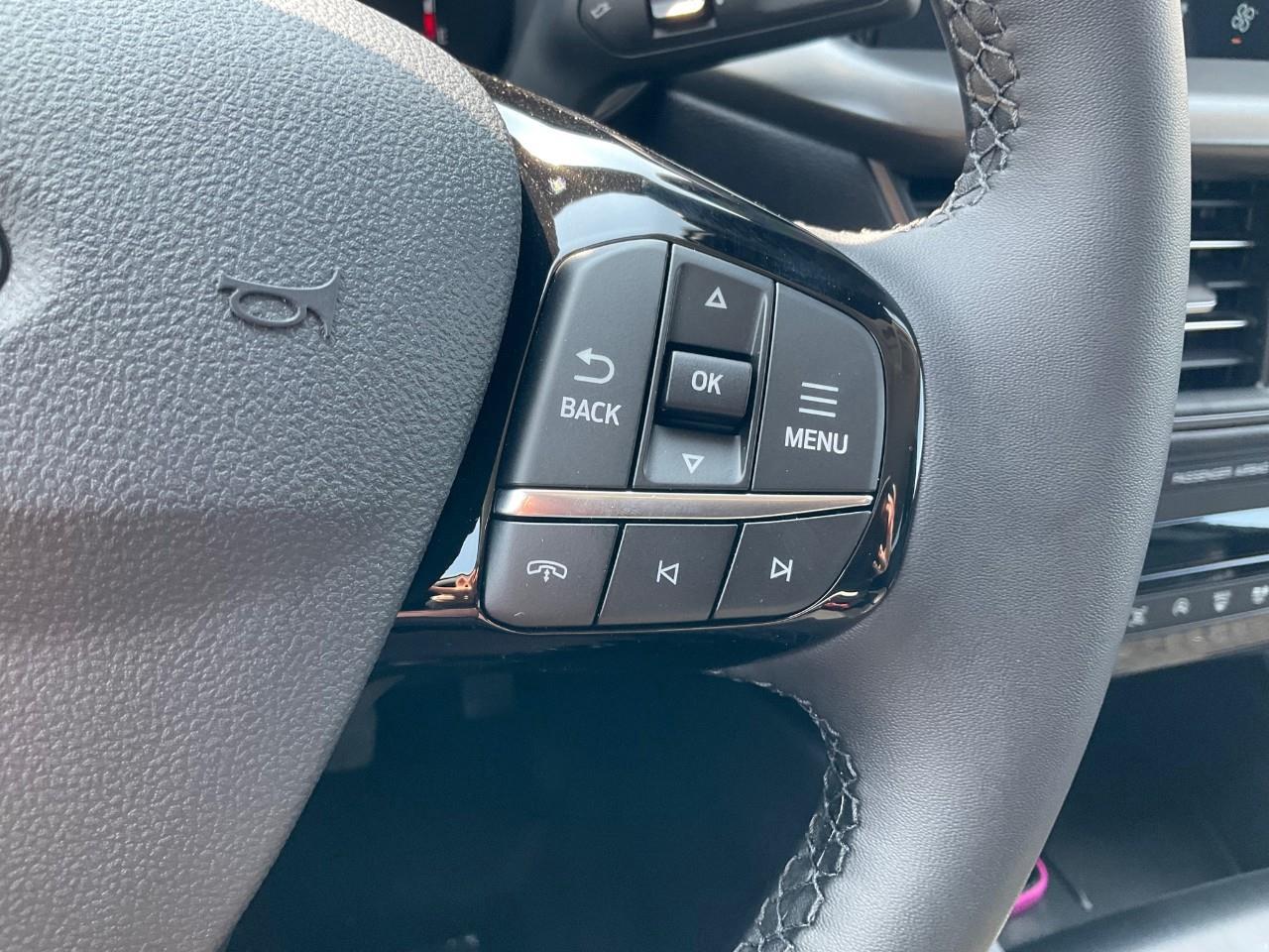 2025 Ford Escape Active ACTIVE AWD, POWER LIFTGATE, TECH PK#1 AND MORE Photo