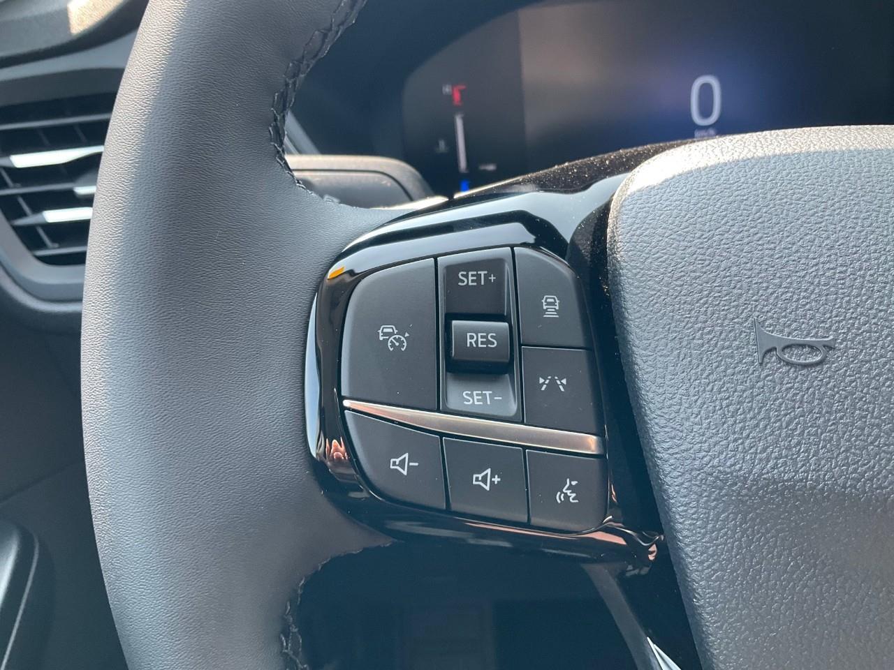2025 Ford Escape Active ACTIVE AWD, POWER LIFTGATE, TECH PK#1 AND MORE Photo