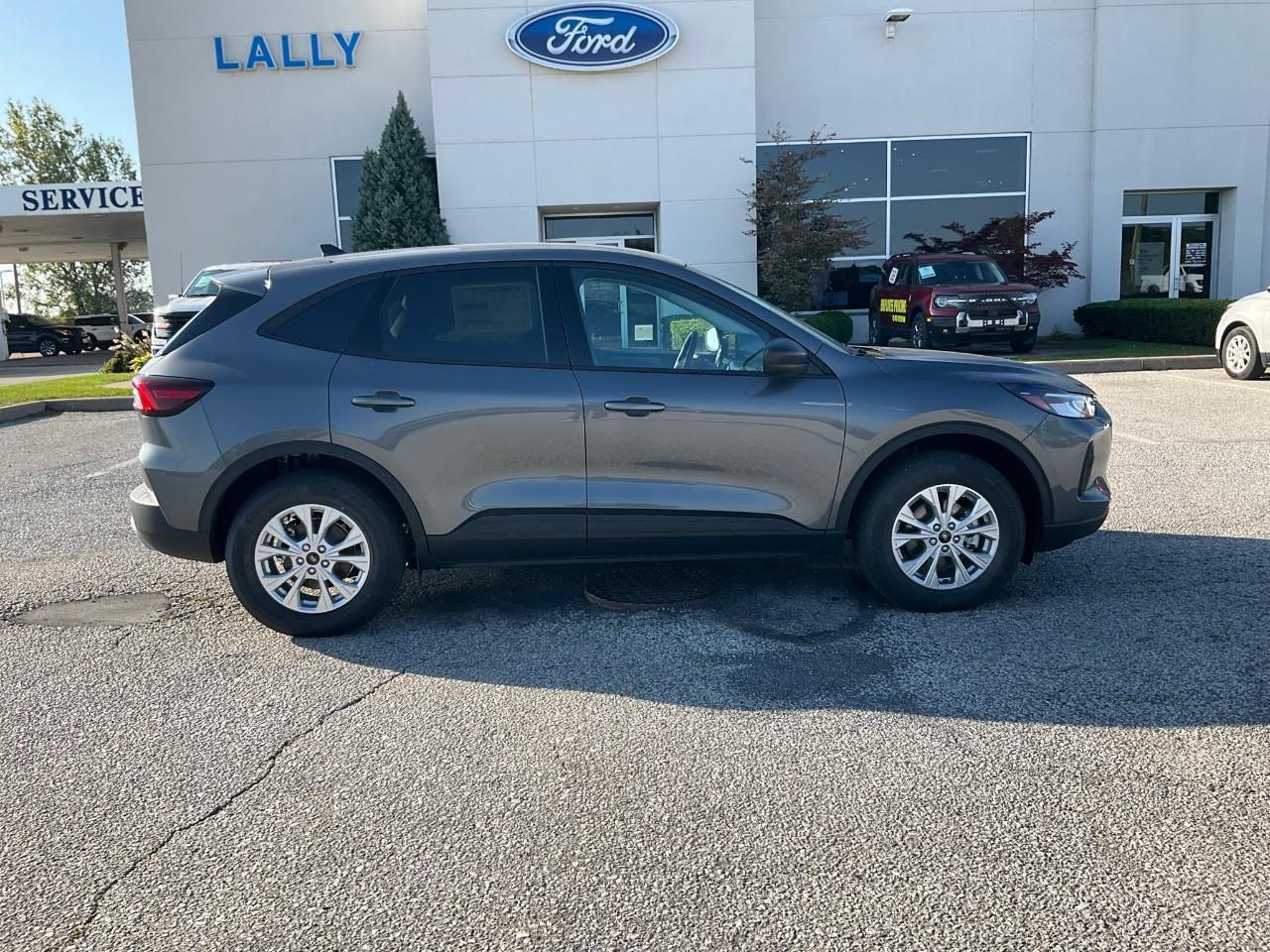 2025 Ford Escape Active ACTIVE AWD, COLD WEATHER PACKAGE AND MORE FUN THINGS! Photo0