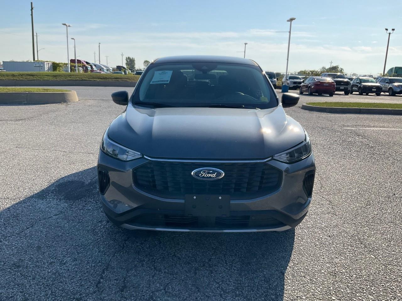 2025 Ford Escape Active ACTIVE AWD, COLD WEATHER PACKAGE AND MORE FUN THINGS! Photo