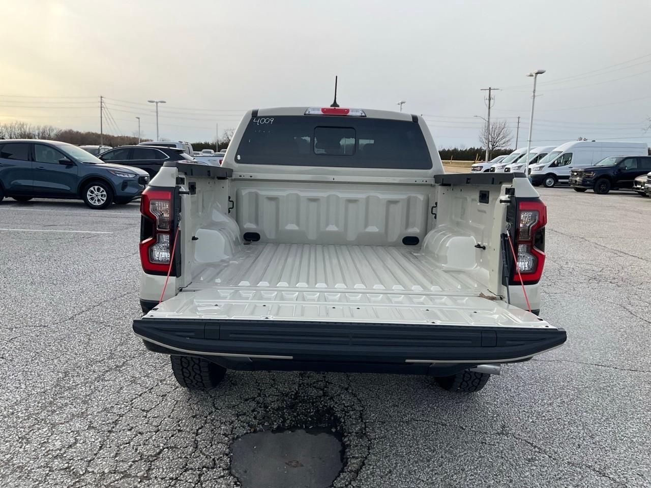 2025 Ford Ranger Lariat Photo
