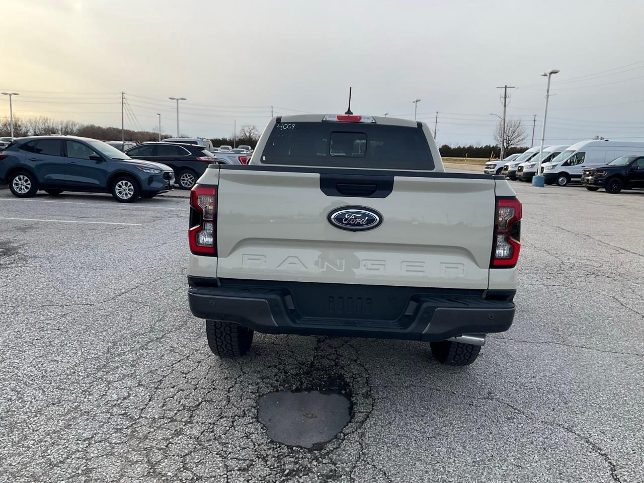2025 Ford Ranger Lariat Photo