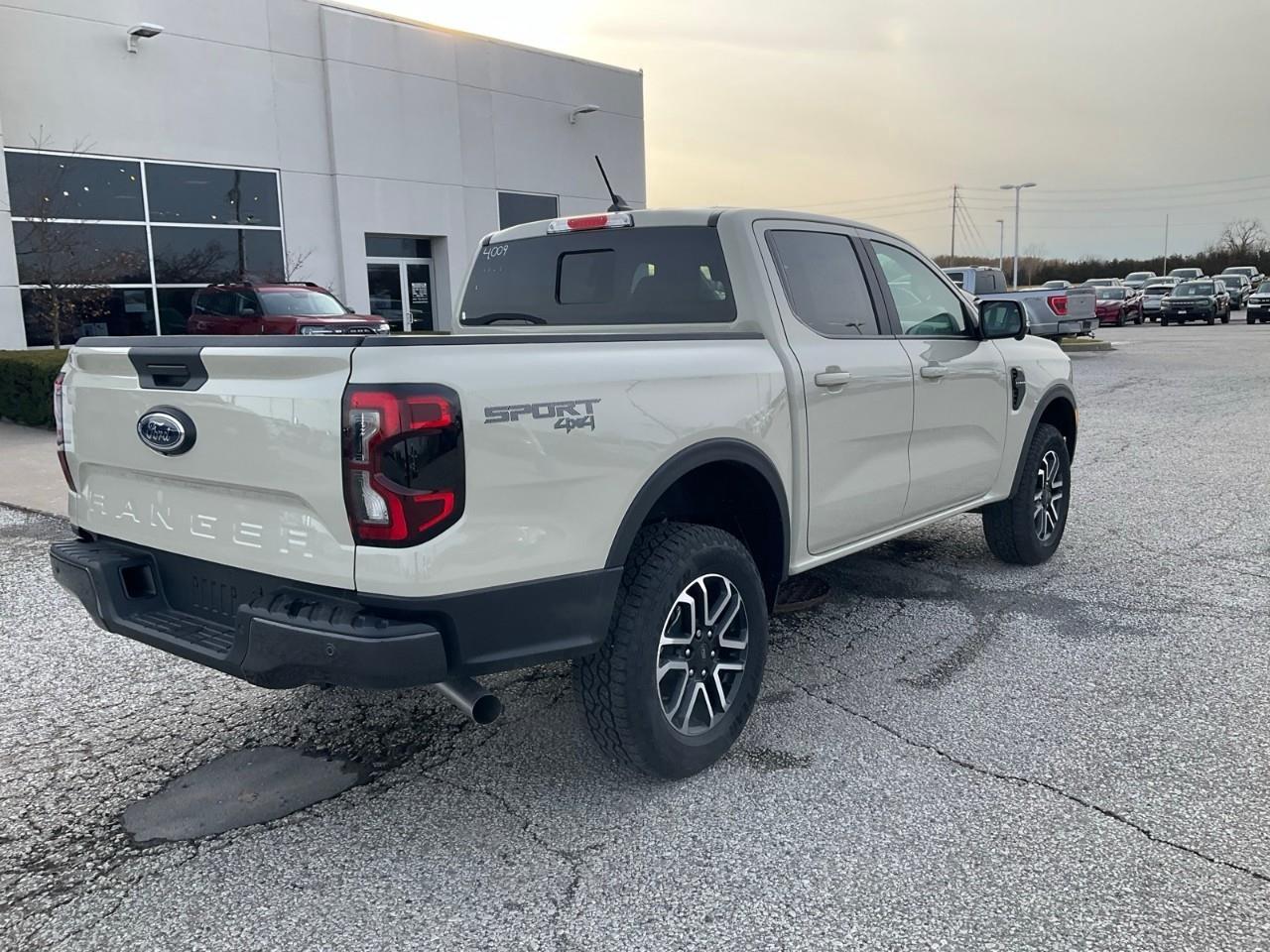 2025 Ford Ranger Lariat Photo