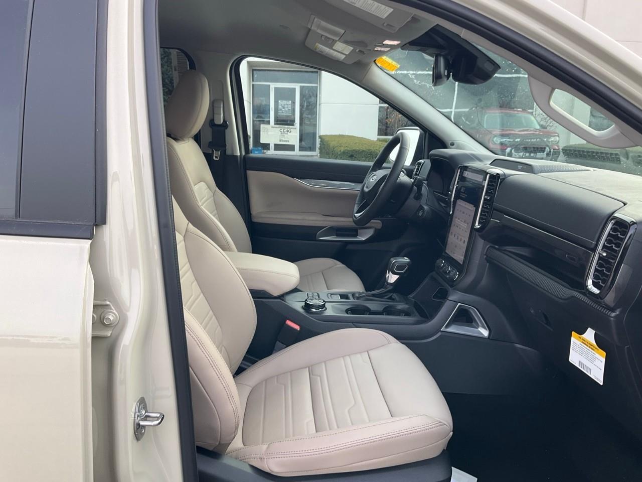 2025 Ford Ranger Lariat Photo