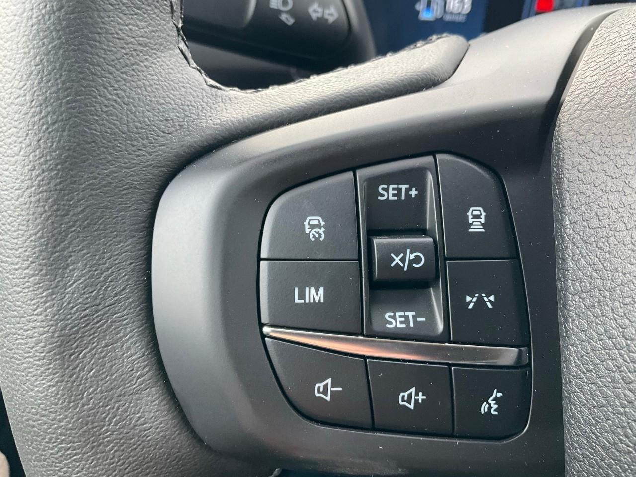 2025 Ford Ranger Lariat Photo