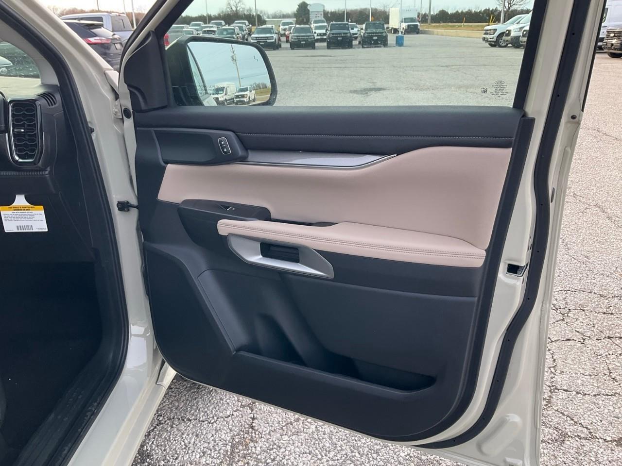 2025 Ford Ranger Lariat Photo