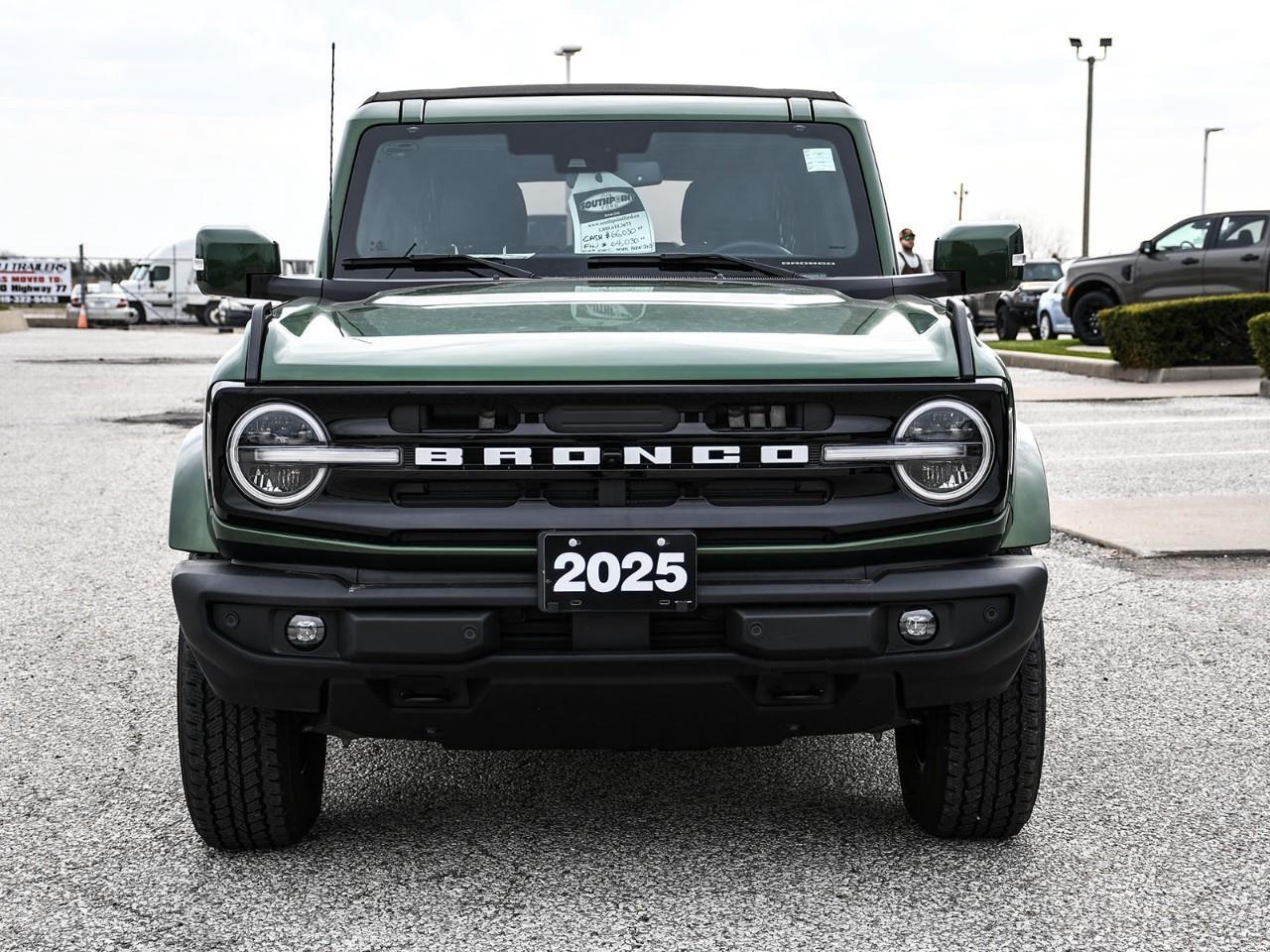 2025 Ford Bronco Outer Banks 4.99% FOR 72 MONTH ON O.A.C | LEASE ME | Photo2