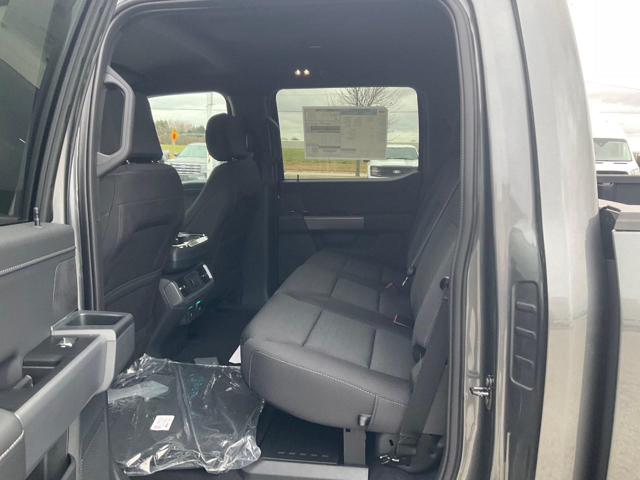 2025 Ford F-150 XLT Photo