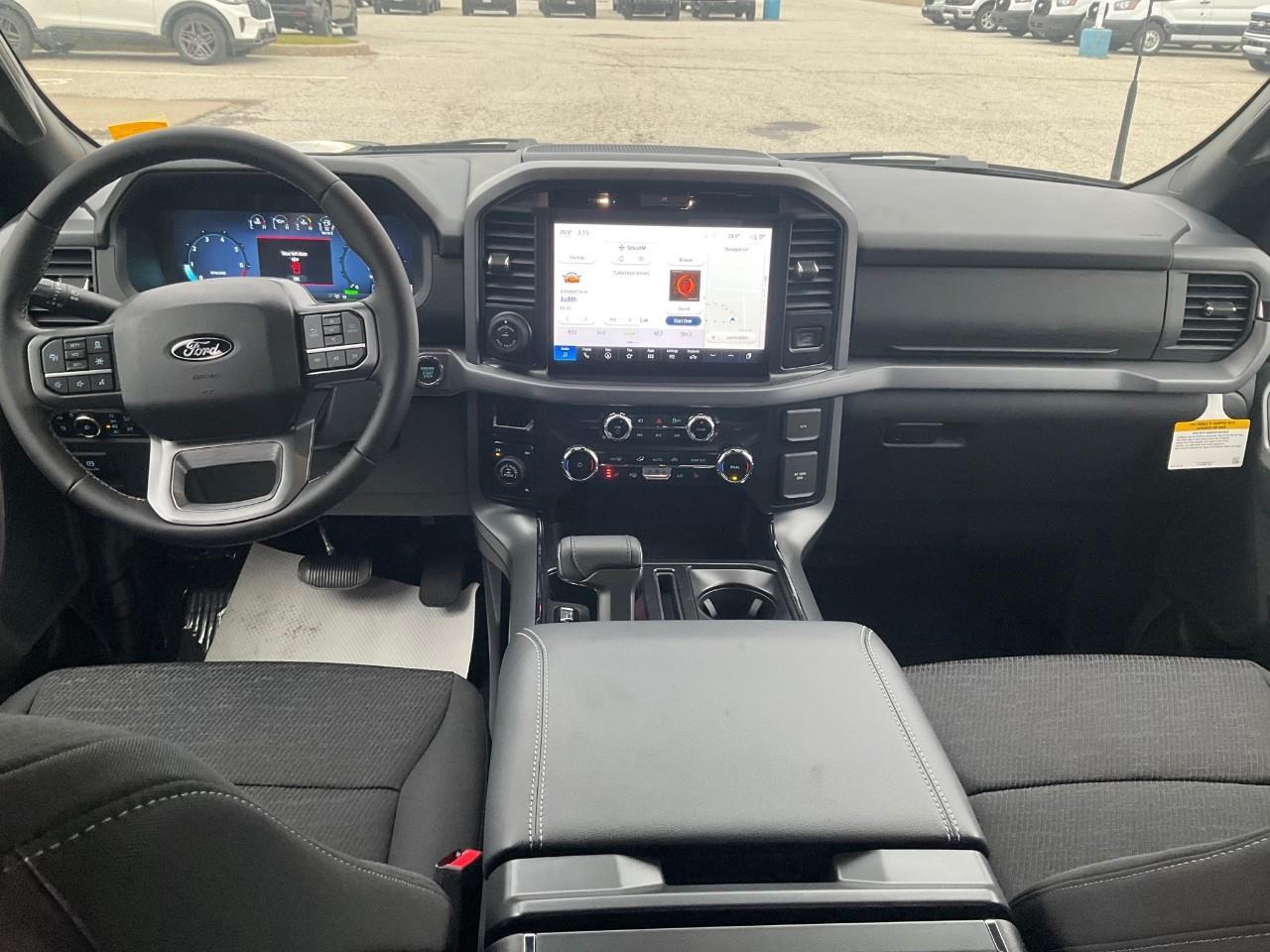 2025 Ford F-150 XLT Photo