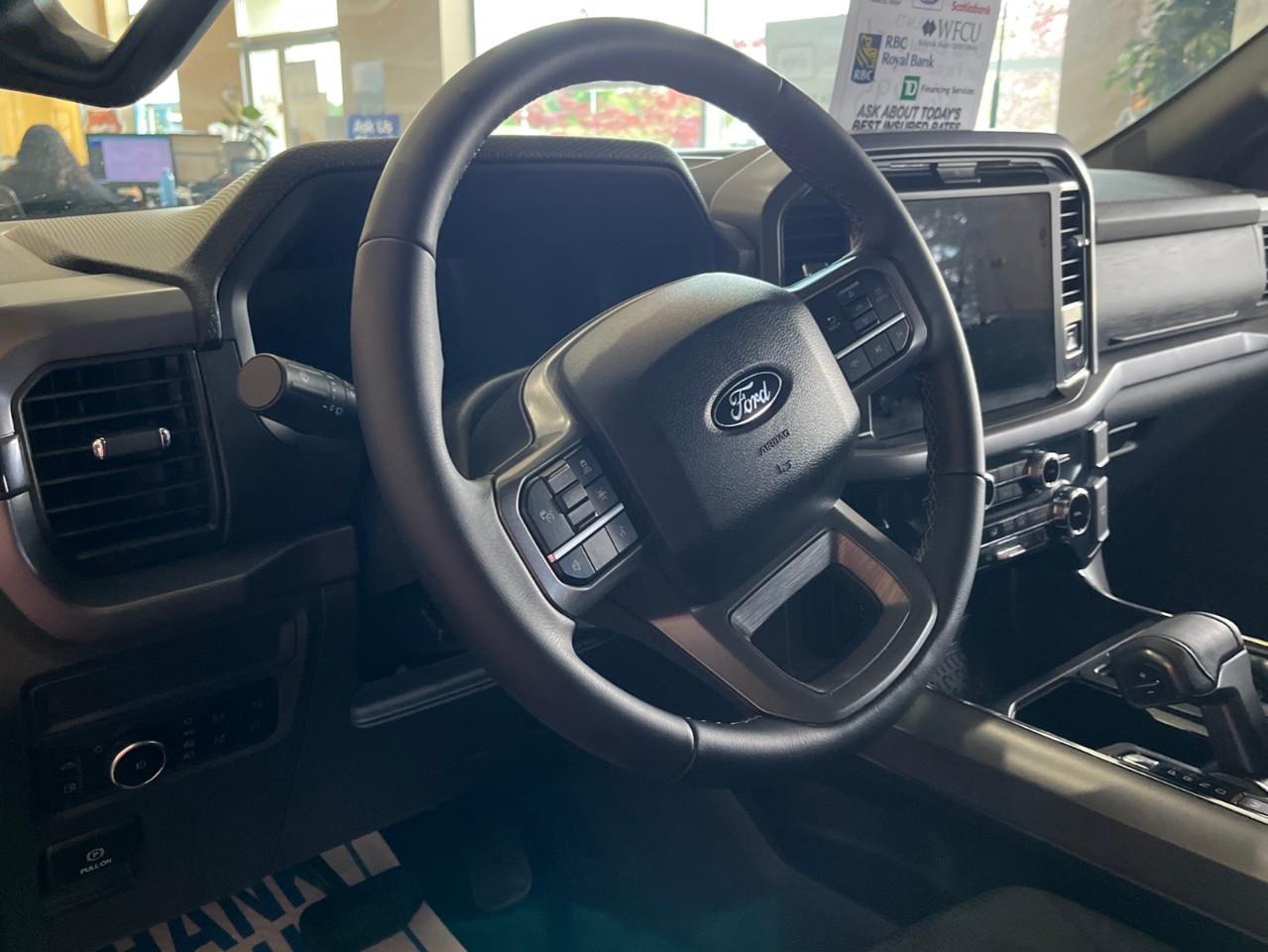 2025 Ford F-150 XLT Photo