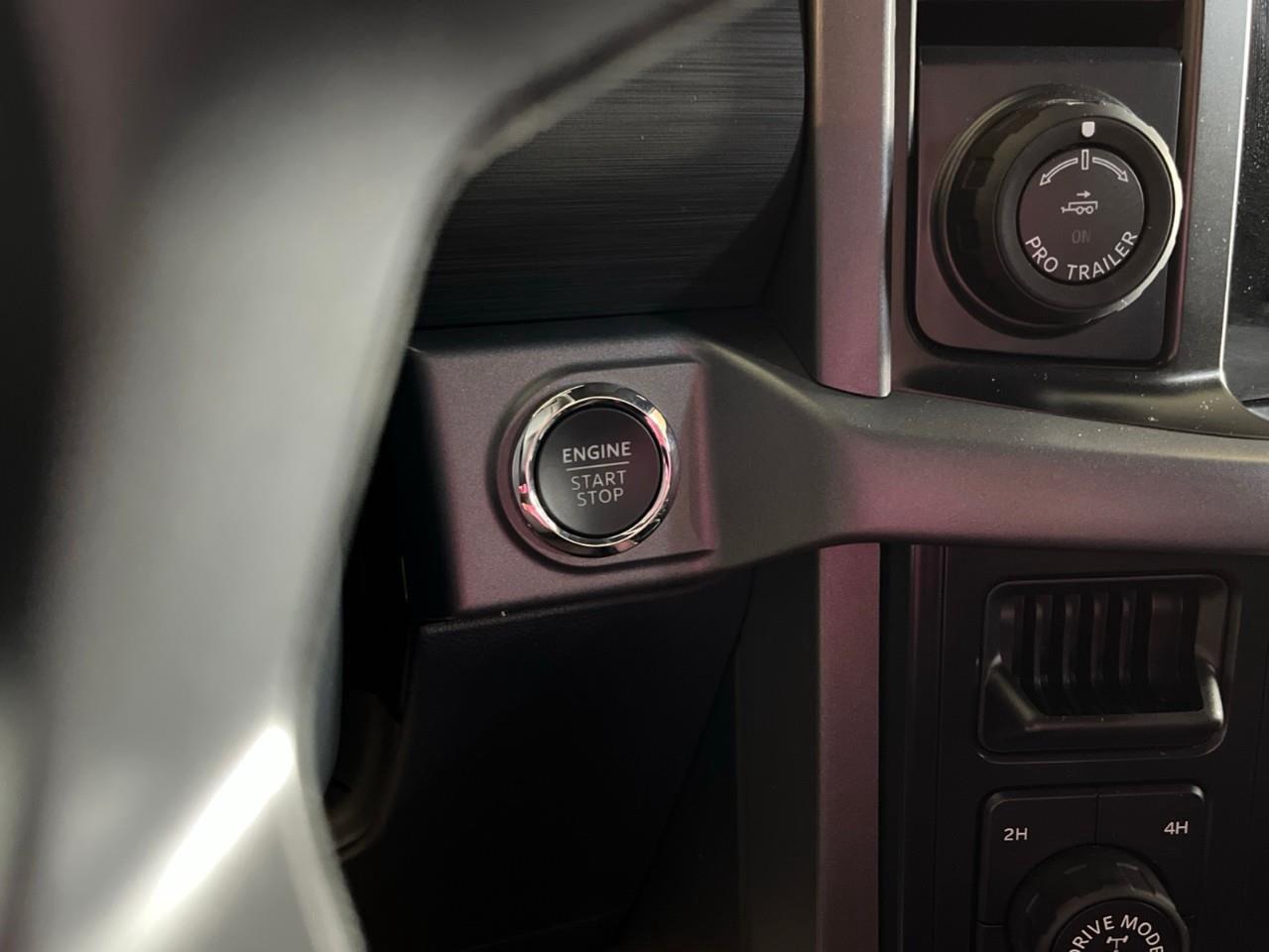 2025 Ford F-150 XLT Photo