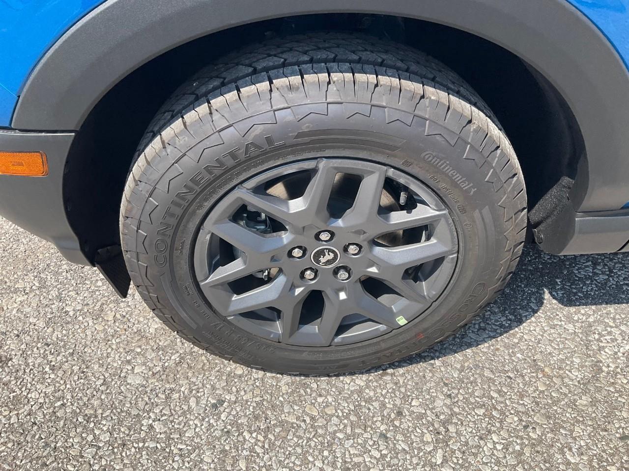 2025 Ford Bronco Sport Big Bend BRONCO SPORT BIG BEND, BLACK DIAMOND OFF ROAD PAK, CONVENIENCE PACKAGE AND LOTS MORE FUN THINGS. COME DRIVE ME TODAY! Photo