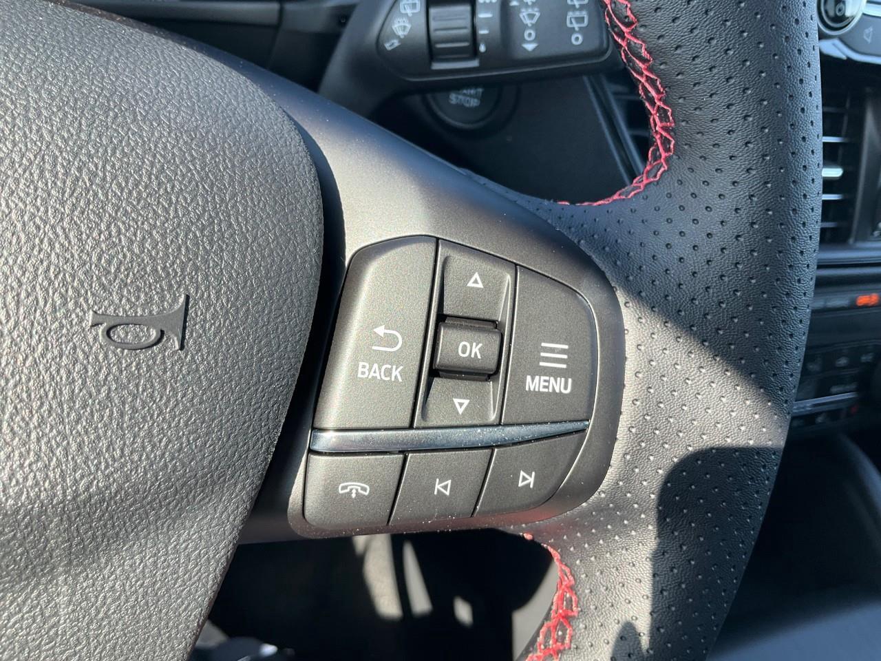 2025 Ford Escape Active COLD WEATHER PACK AND MANY MORE FUN OPTIONS! Photo