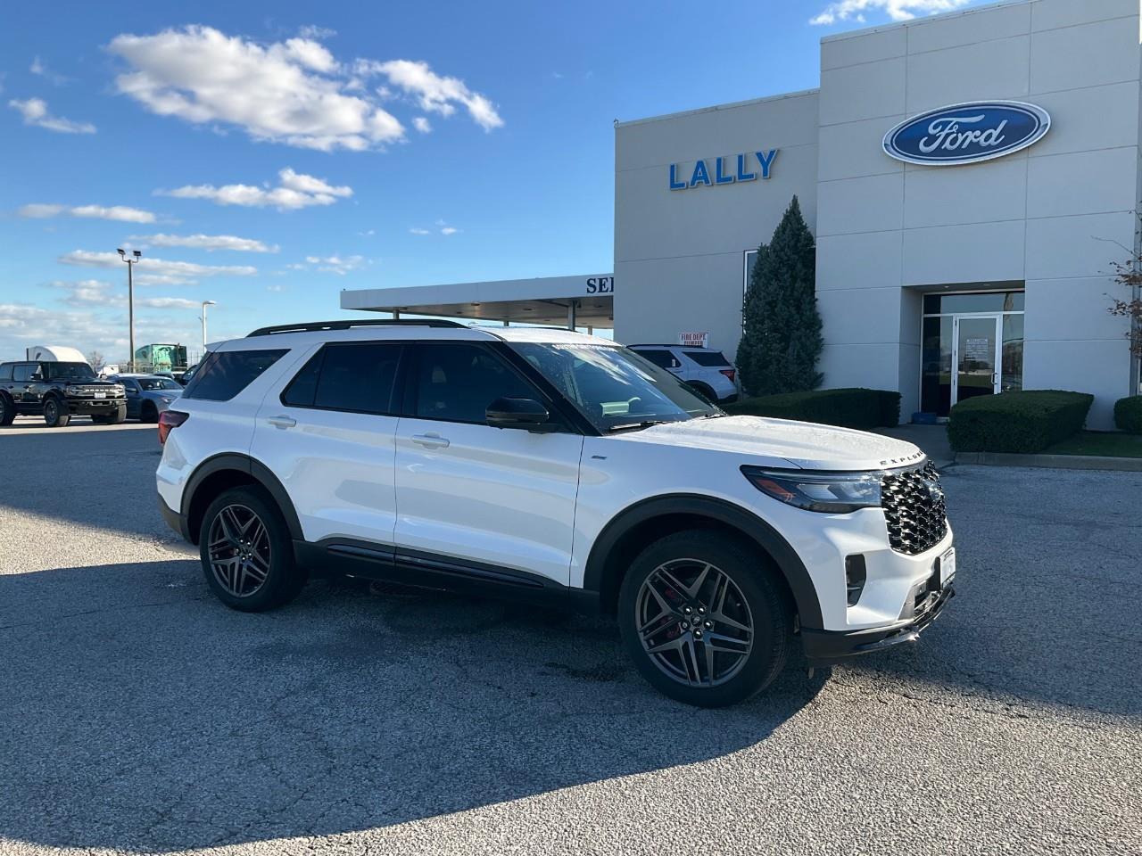<p></p><p><span style=font-size:16px><strong><a href=https://www.southpointford.ca/pre-order-form/ rel=nofollow>Don't see what you're looking for? Pre-Order Your NewFordhere!!</a></strong></span></p><p><br /></p><p><br /></p>