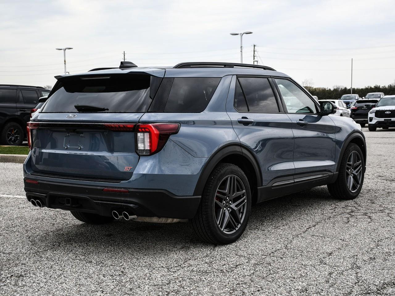 2025 Ford Explorer NAV | HTD & COOLED SEATS | SUNROOF | HTD STEERING Photo