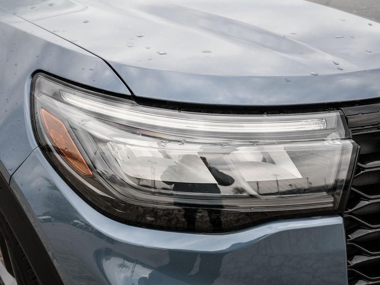 2025 Ford Explorer NAV | HTD & COOLED SEATS | SUNROOF | HTD STEERING Photo